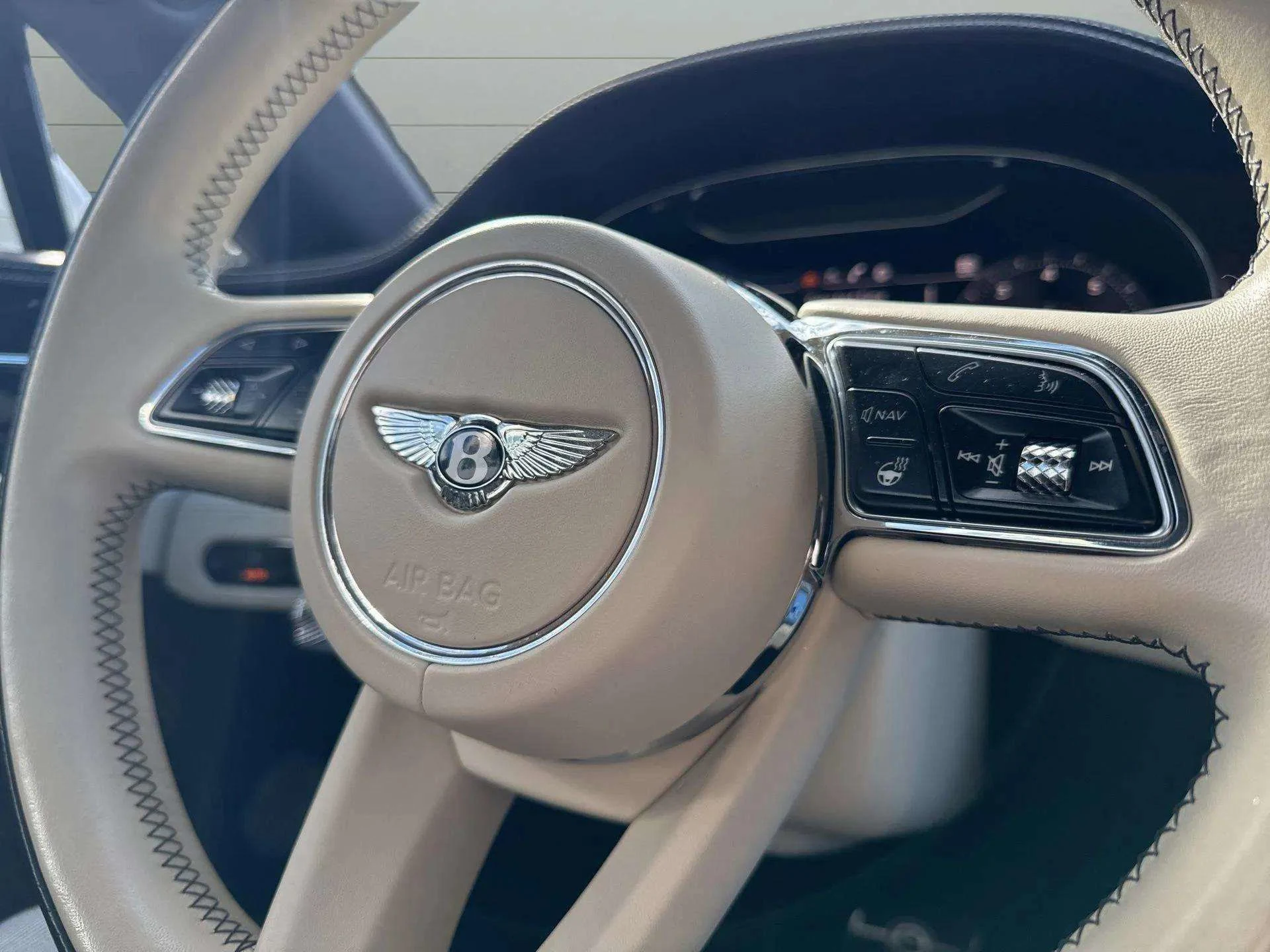 mph031_1987806786_a5dc4bbe9da04ea5a8a547e931e8323b_25ee69eff7