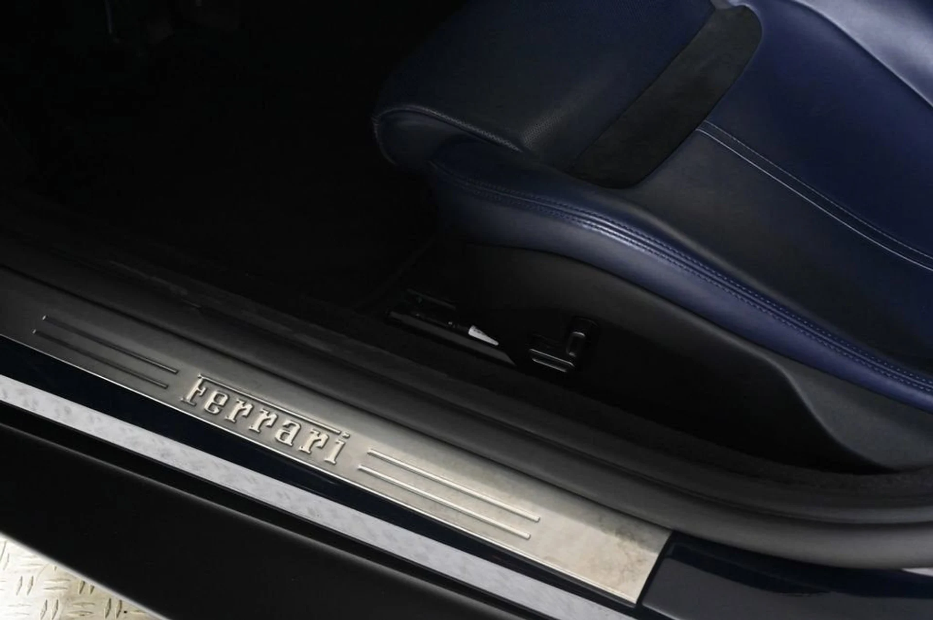 mph031_199352971_e393a7aa9397460ca1c871583aff9e1d_7555ee6409