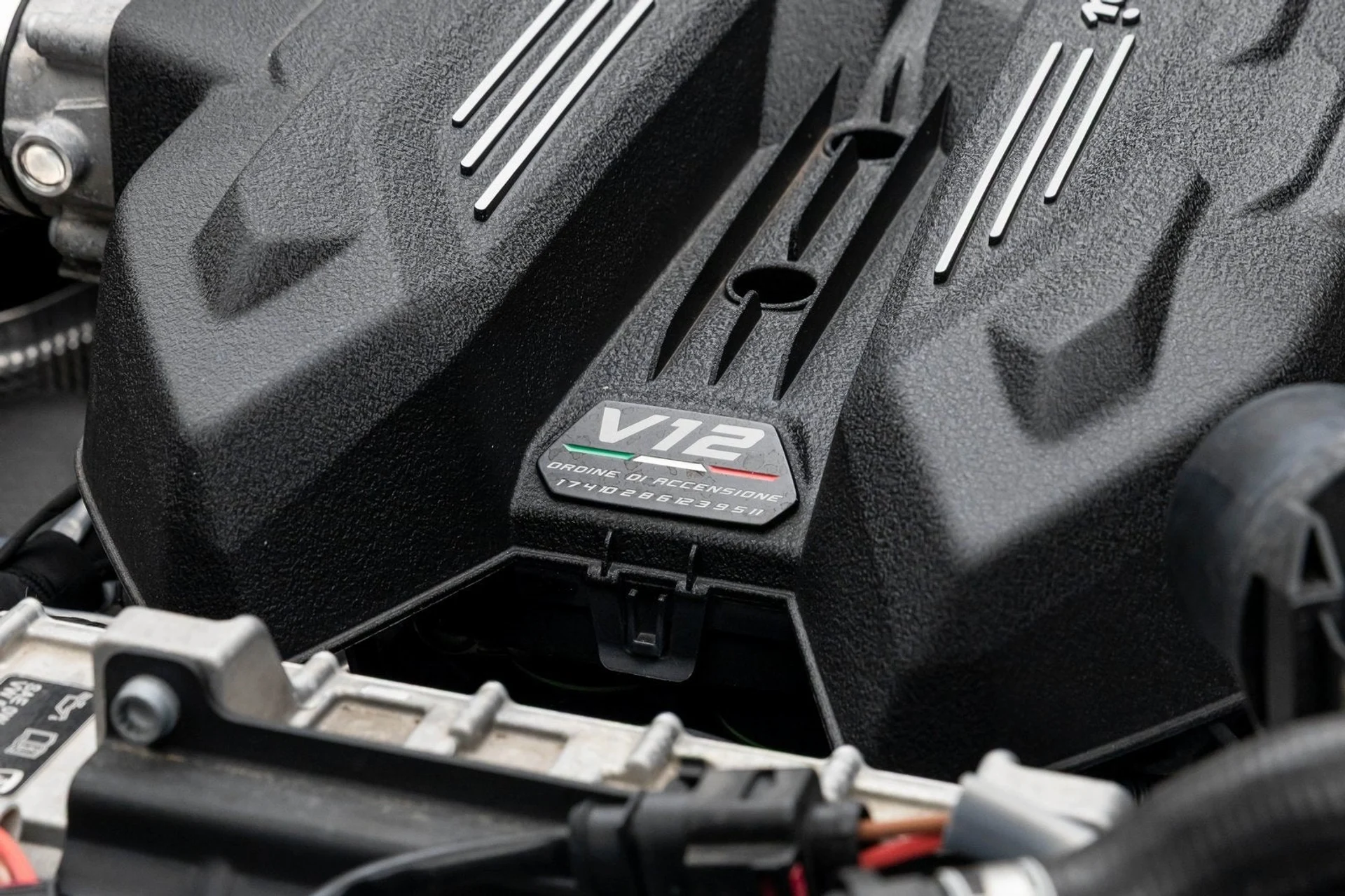 mph031_199552942_32_7ced8b2abe