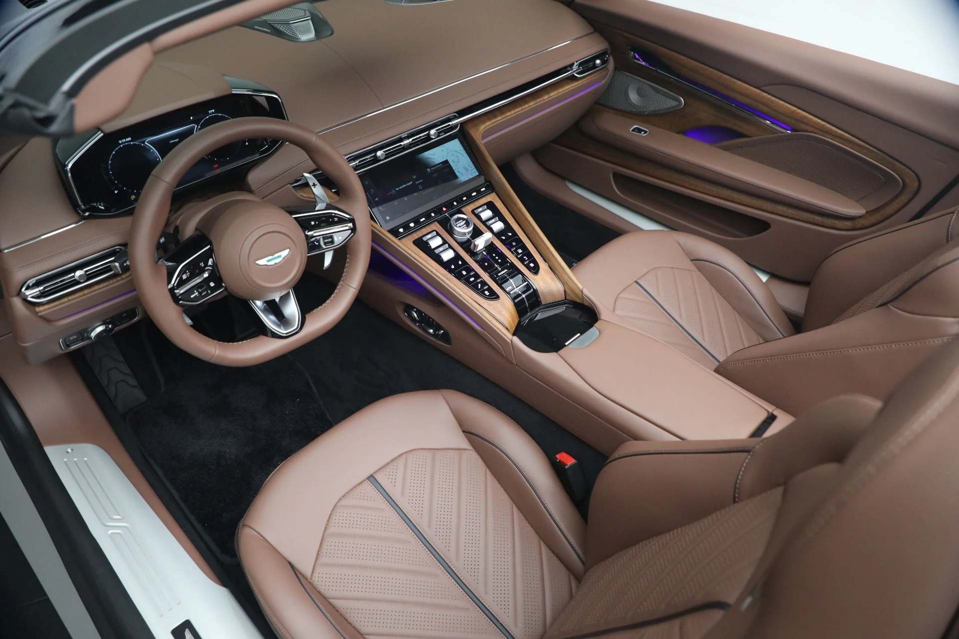 mph031_1996270652_New_2026_Aston_Martin_DB_12_S_Volante_1781361339_90f6b06095