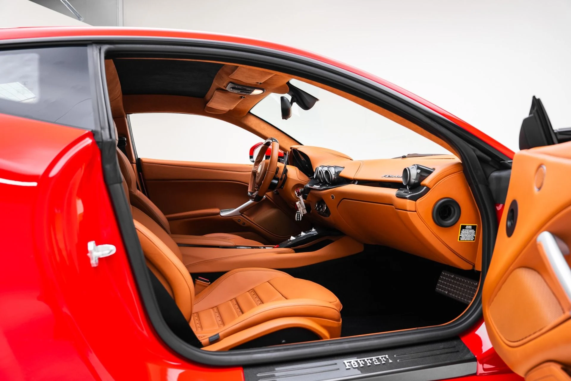 mph031_1996877895_Used_2014_Ferrari_F12berlinetta_1767981966_ce26a214dd