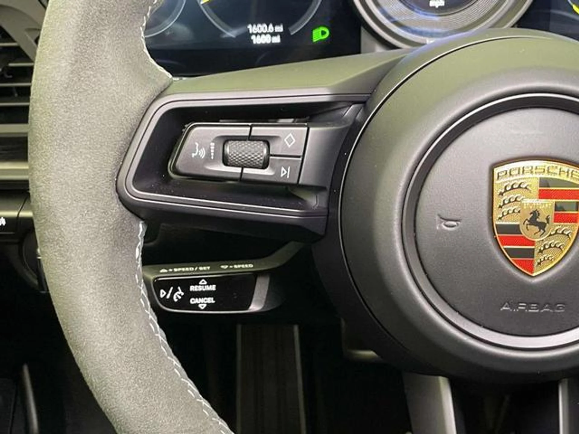 mph031_2016106459_Gx_R_Zj_DM_6_YG_Pm_On_L_Ah_Nki_NGBBKEA_961416beee