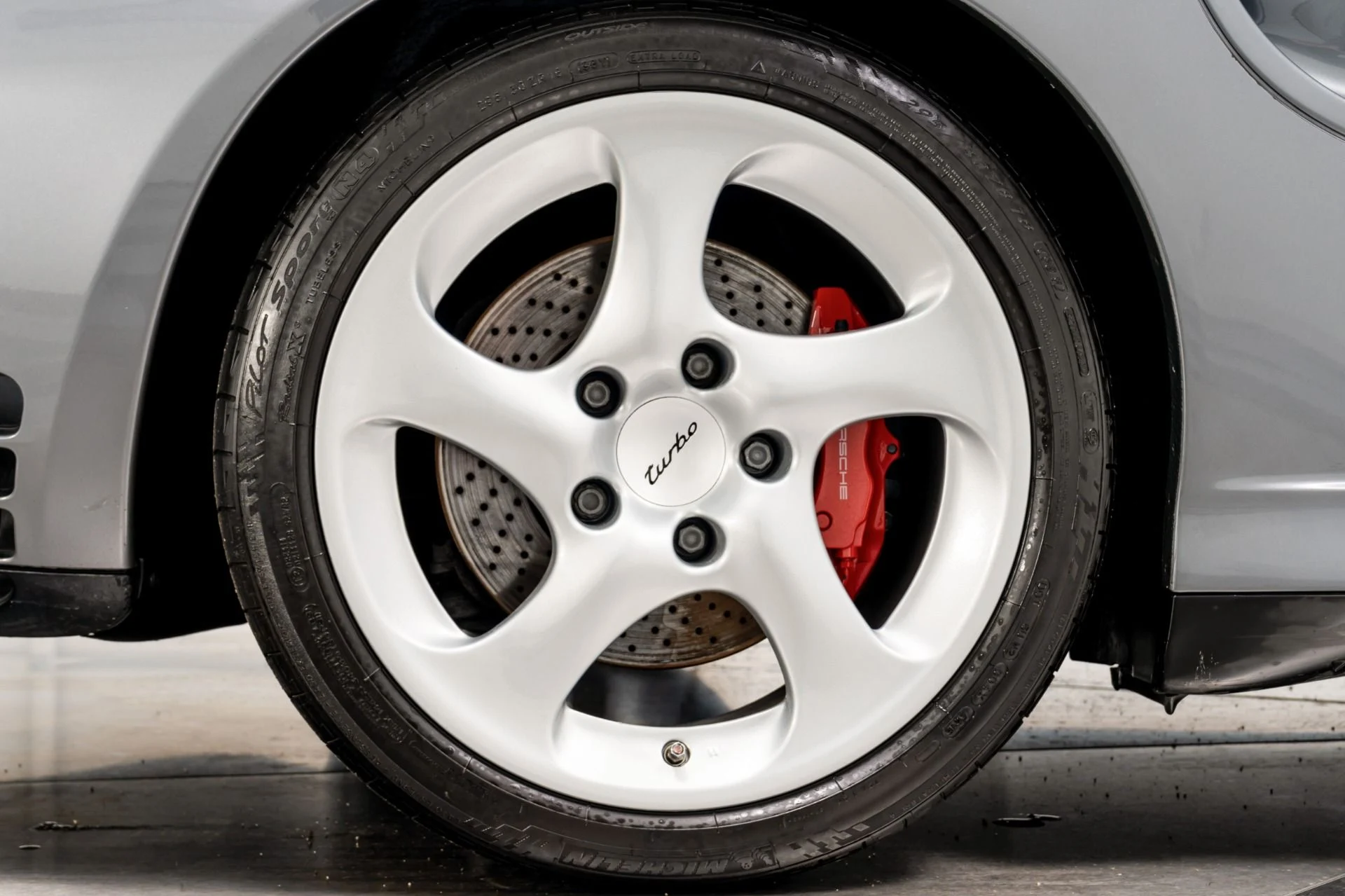 mph031_2017580339_Used_2004_Porsche_911_Turbo_1756500843_58d074687e