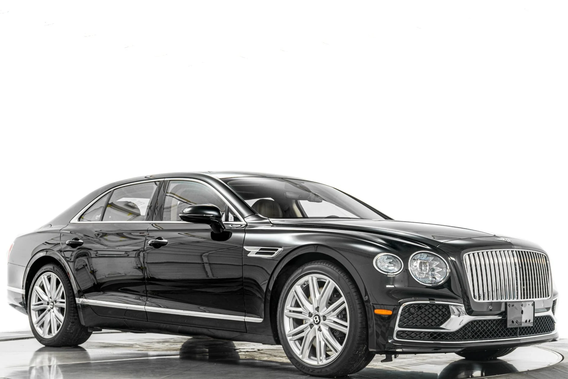 mph031_2022711989_Used_2023_Bentley_Flying_Spur_Hybrid_Four_Seat_Comfort_Specification_Contrast_Piping_and_Stitching_1772036737_410109b197