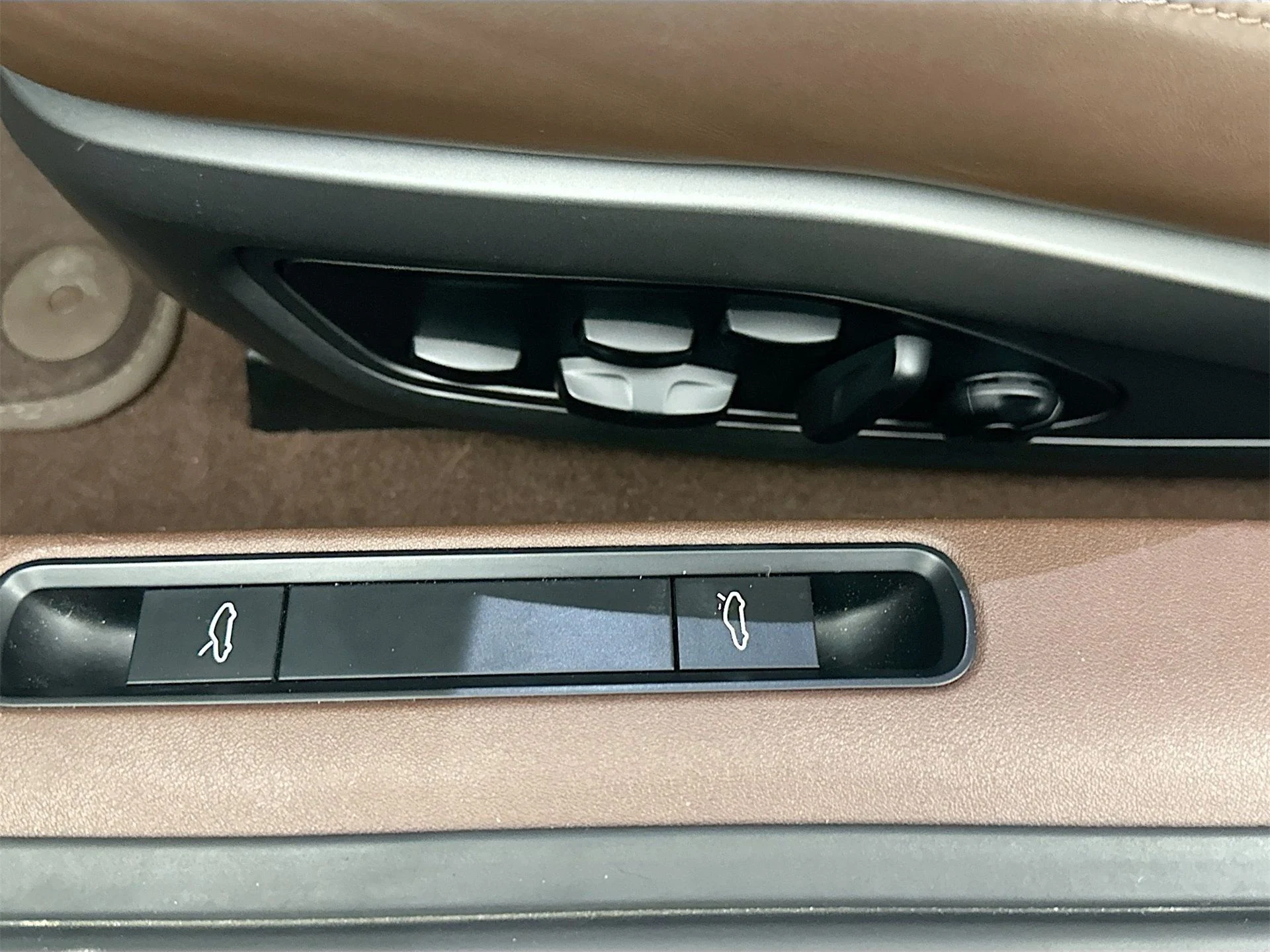 mph031_2027880806_9e743e0f371faae47ea5ab3d5b84b6d0_fd040a65f4