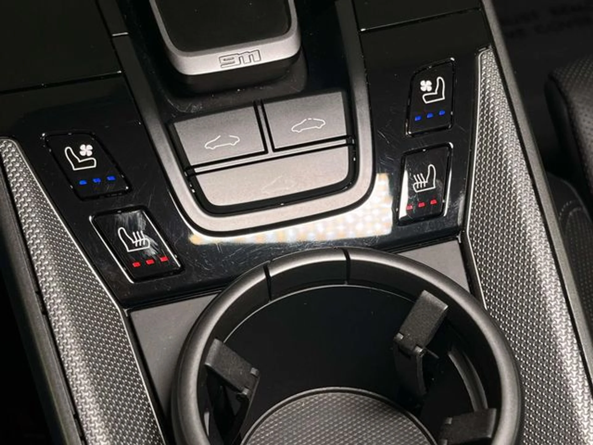 mph031_2057600942_64d270f0ef0898c2f4b0e99e7a62a700x_1815164ad8