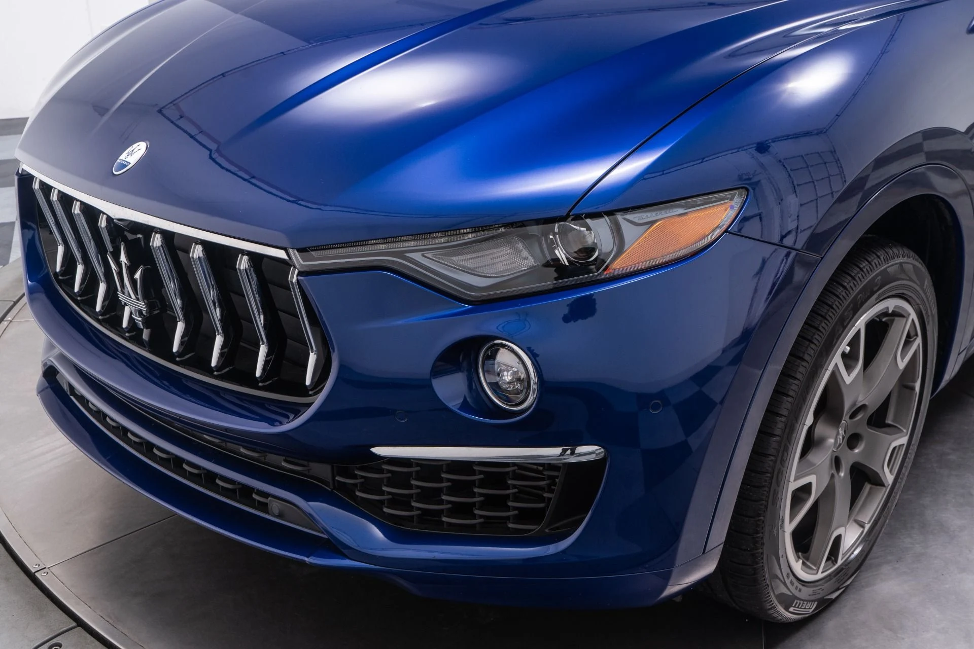 mph031_2061952741_Used_2022_Maserati_Levante_GT_1756225683_39e7f0502a