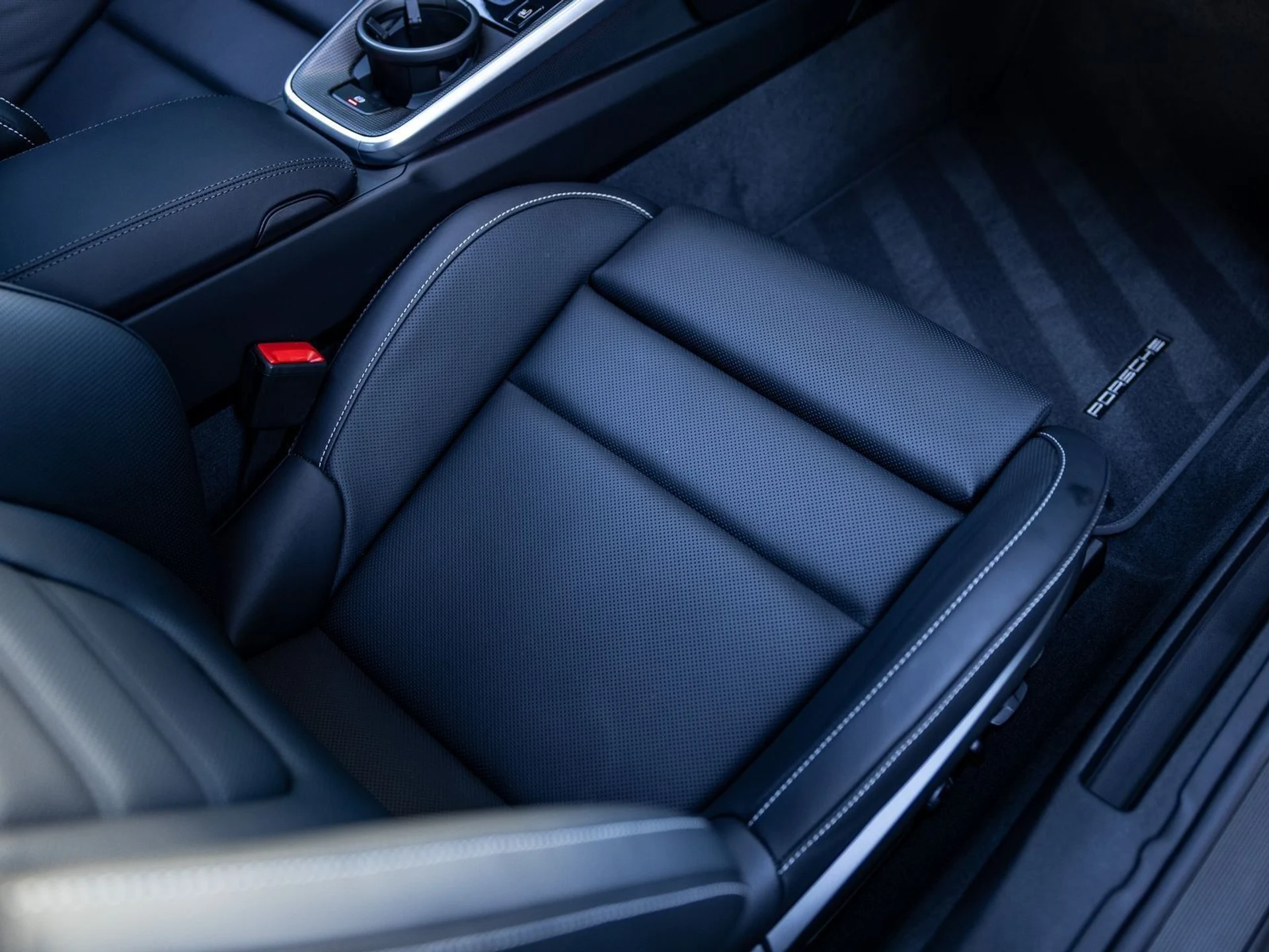 mph031_2062946332_32_8c775dfcb6