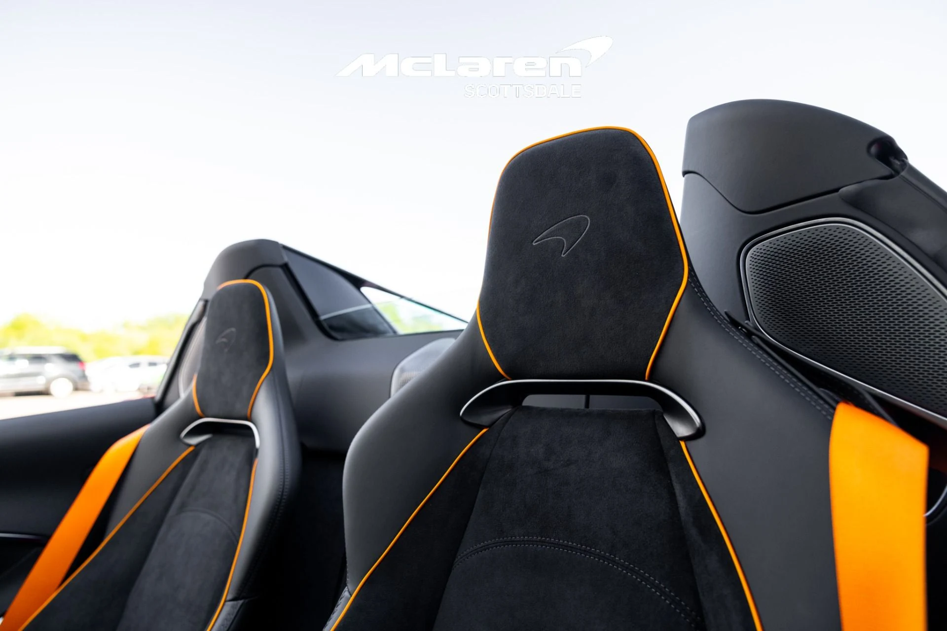 mph031_2071449146_Used_2025_MCLAREN_ARTURA_1724732382_eb22d7d404