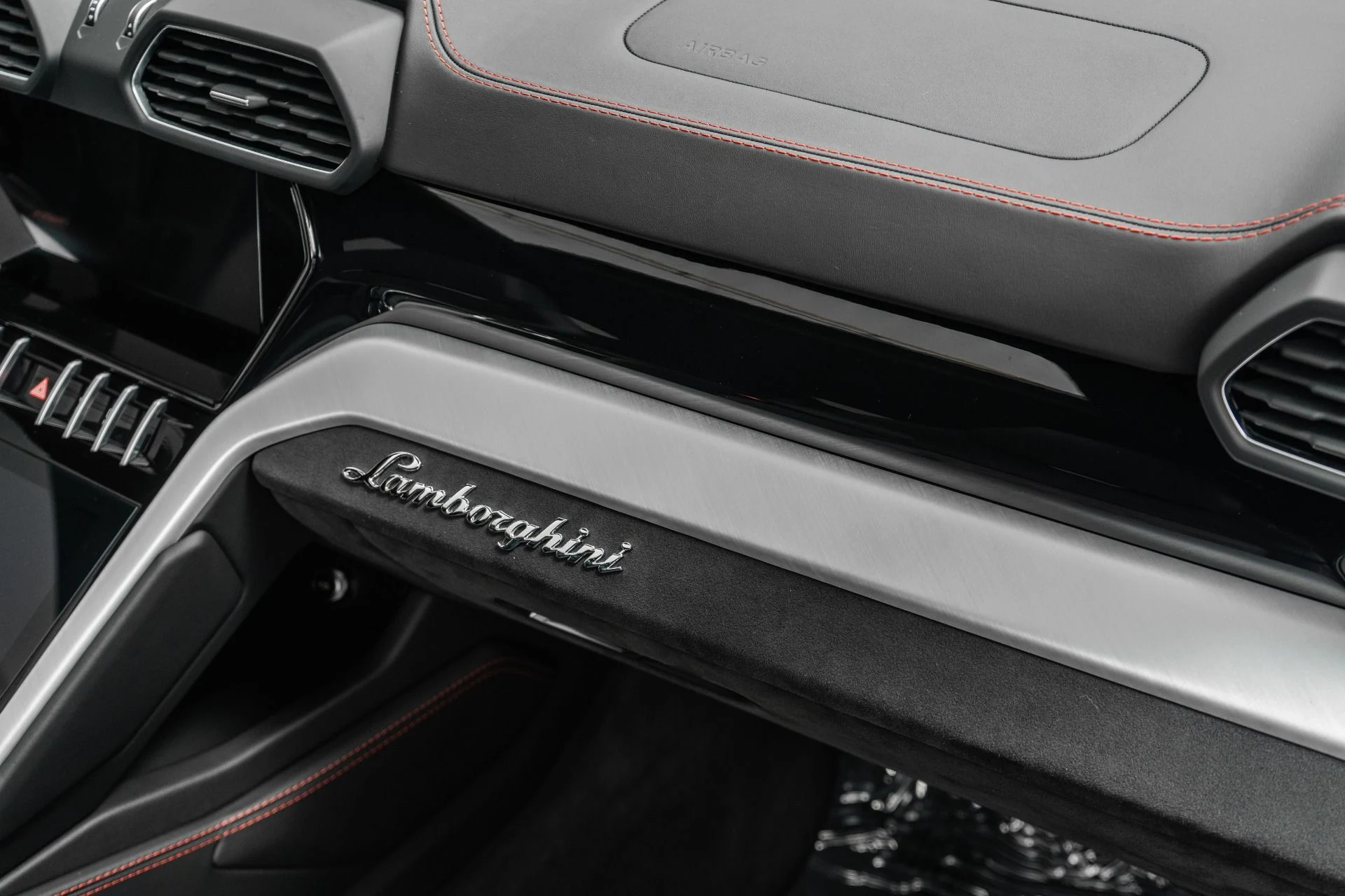 mph031_2073365681_Used_2021_Lamborghini_Urus_Q_Citura_Interior_Bang_and_Olufsen_Audio_1778530173_74e99cbc88