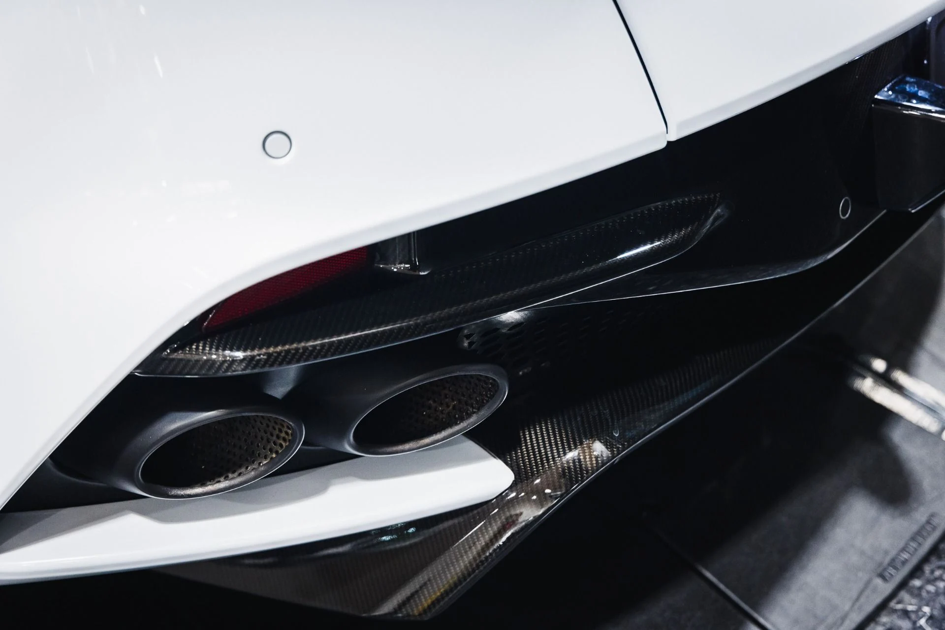 mph031_2078637217_Used_2019_Aston_Martin_DBS_Superleggera_370000_MSRP_CARBON_ROOF_1775436975_c85af29ce2