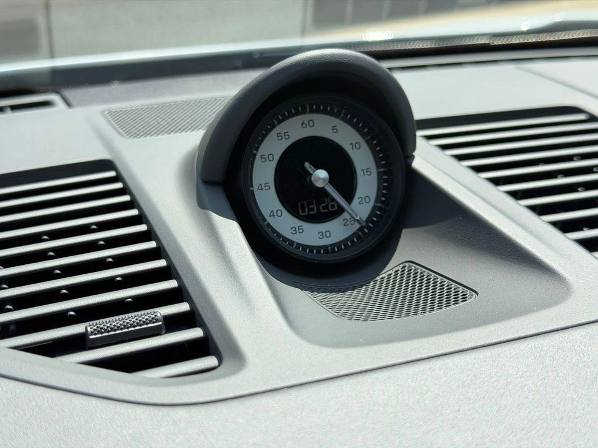 mph031_2083827228_b59_Jtga_Y1pq_Ub_Soo4_XA_9v_Tw6f_Nk_be486ad7b9
