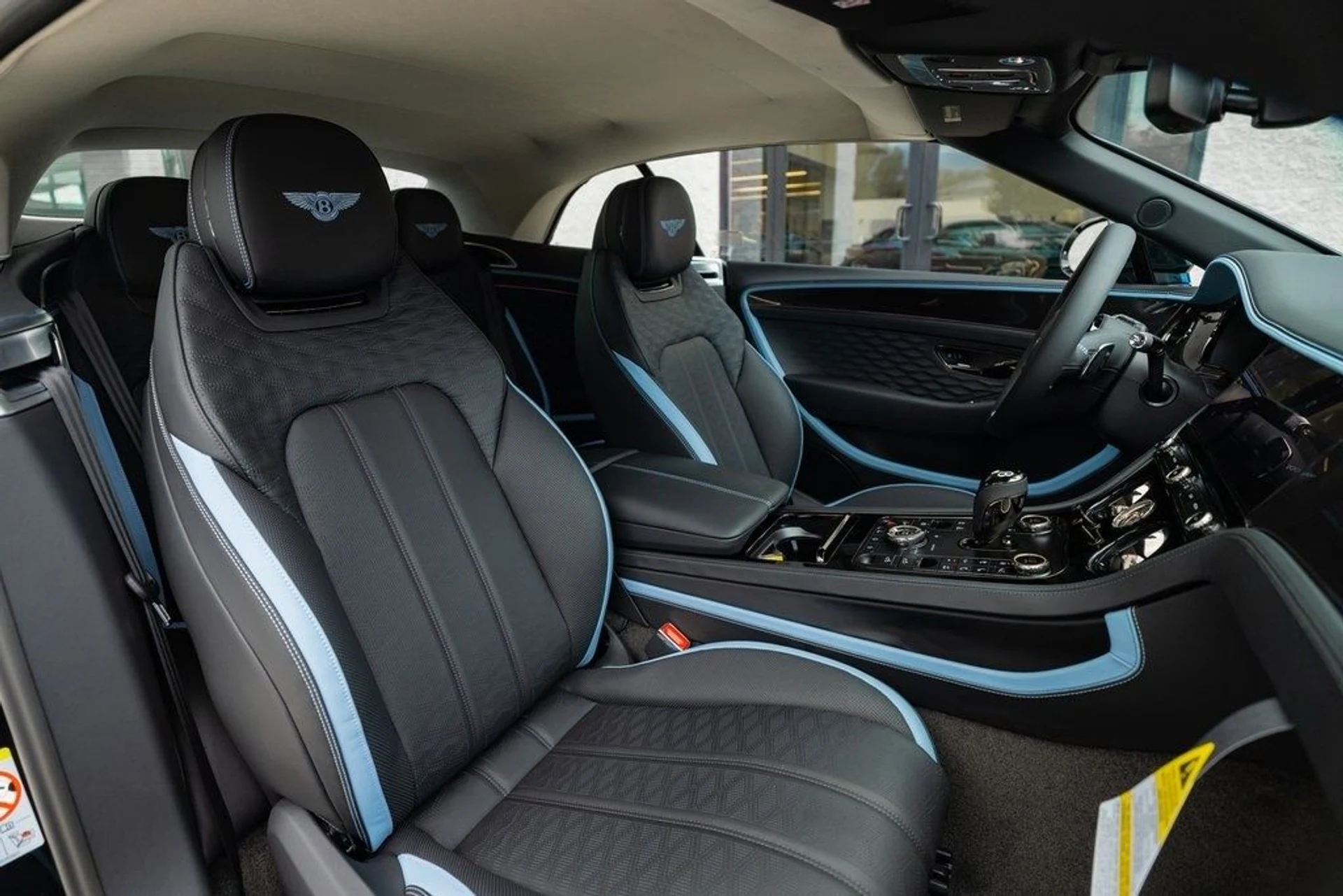 mph031_2098342693_368c3b30c2b60f87bb6bfee0759abc61x_8724d103bf