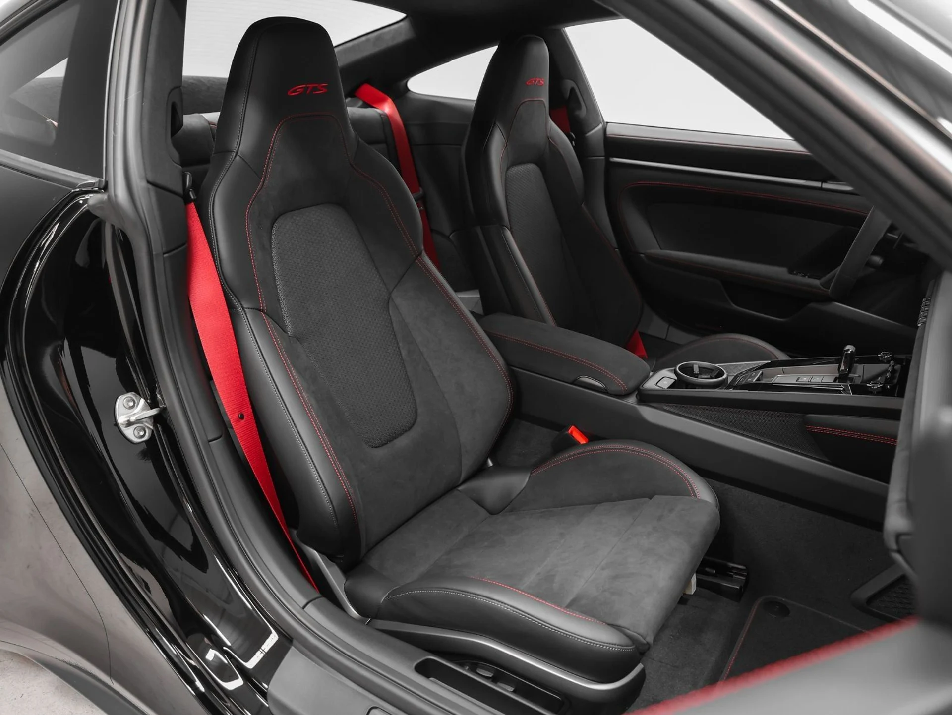 mph031_2104570132_32_a441dba7af