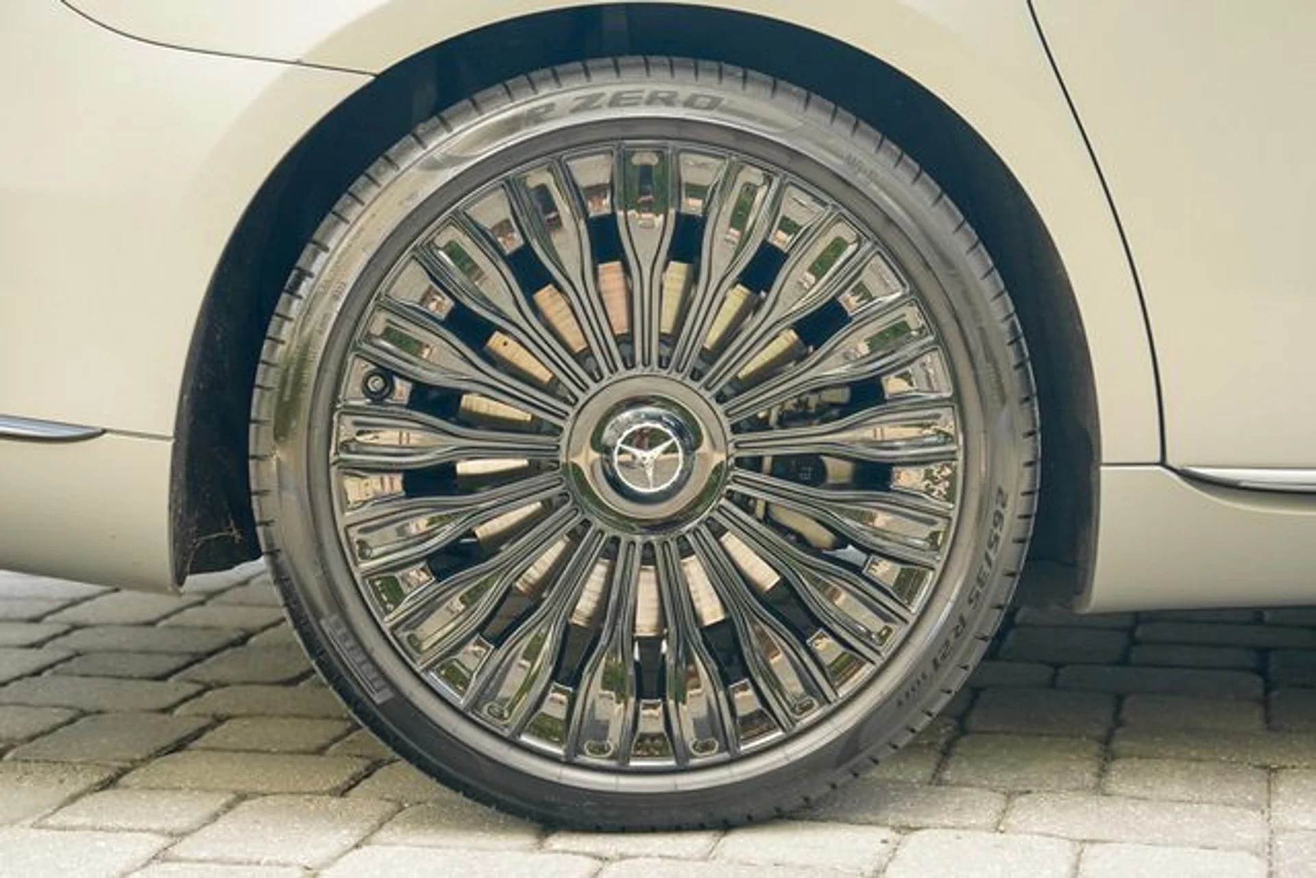 mph031_2110942964_22986852_32_2dd6f75534