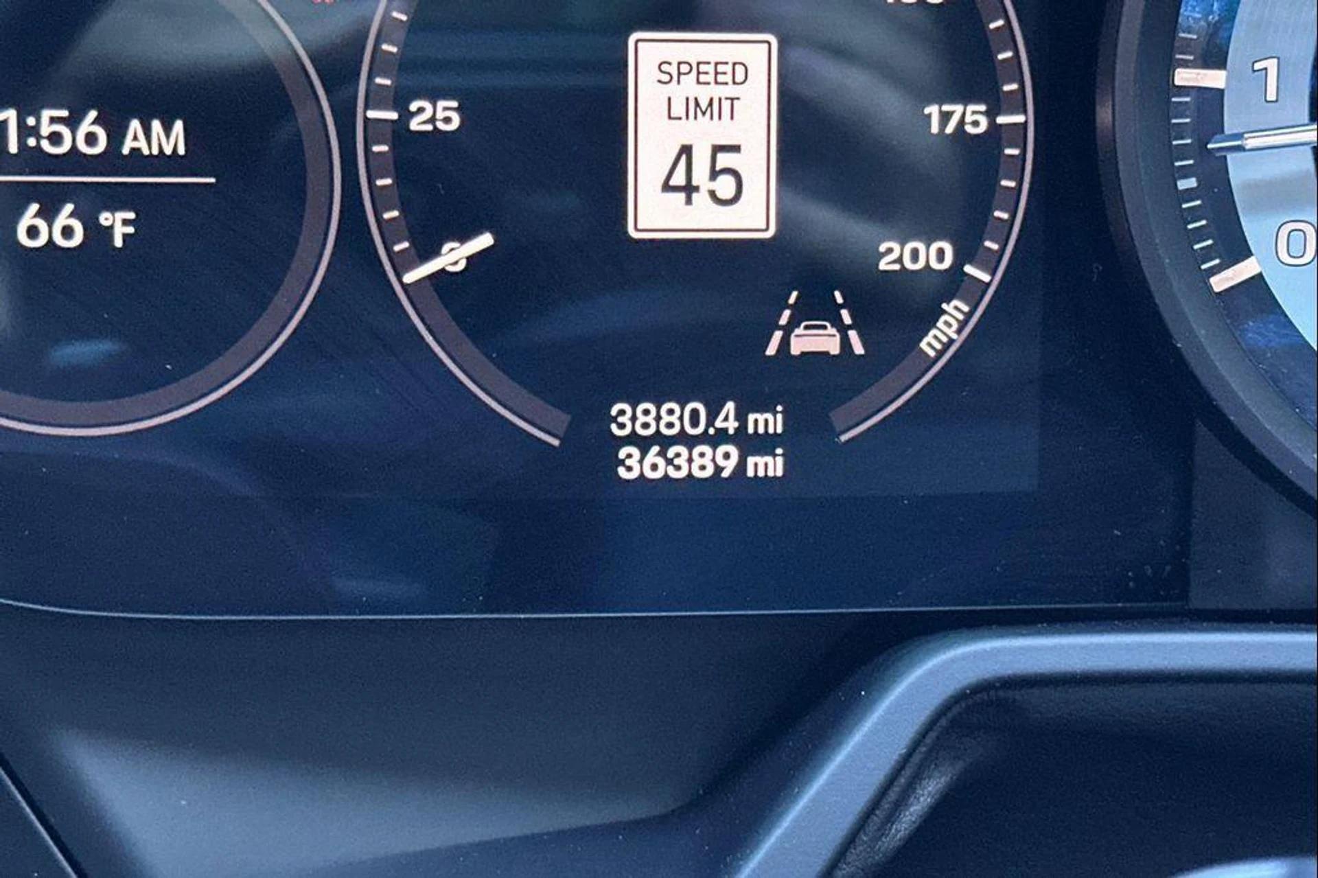 mph031_211680311_Fq4_E0s4_YH_Jm_KQDO_Jq_N_Req_Is_Xxo_73ea59f12b