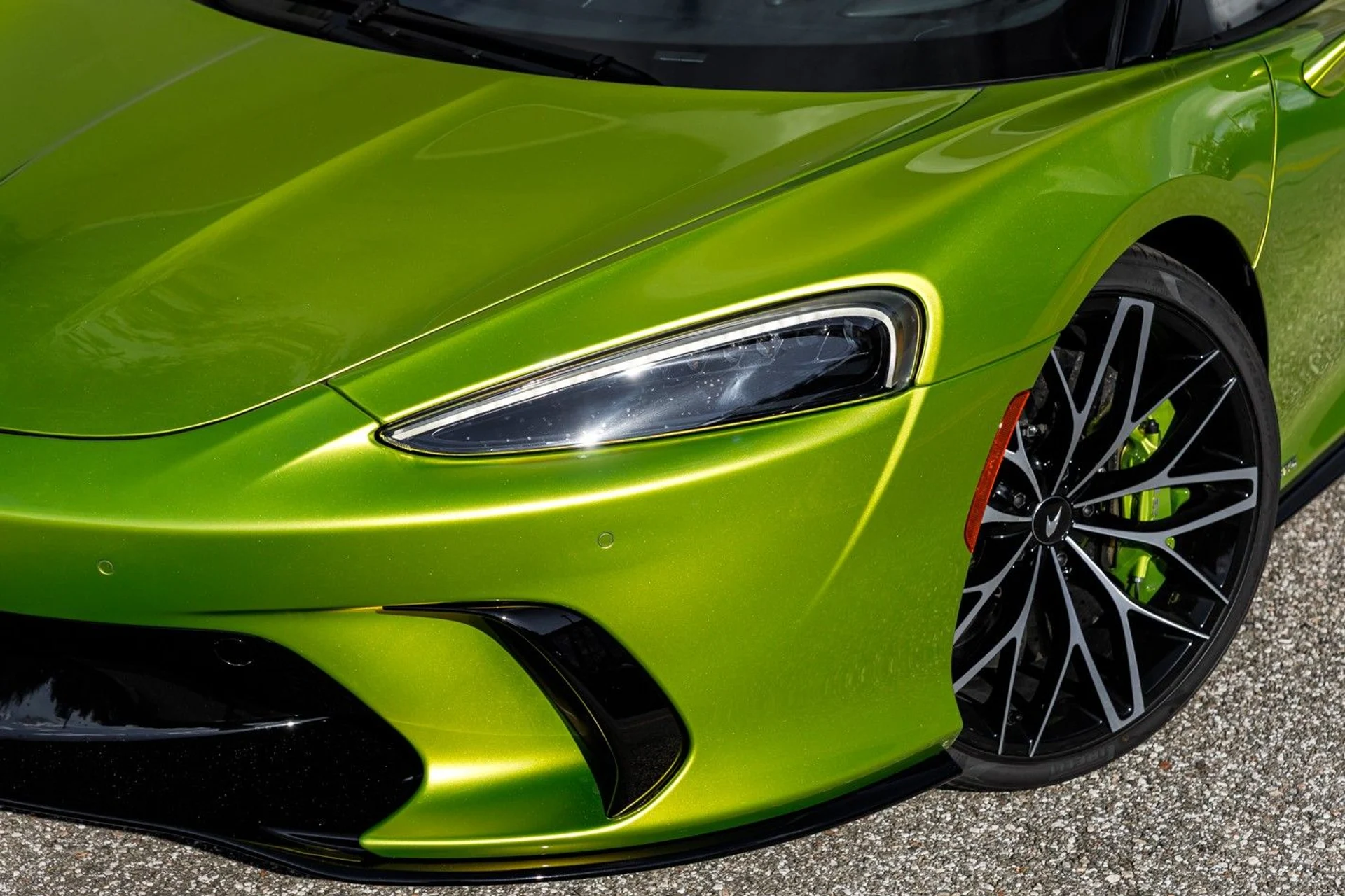 mph031_2116907926_462_p32_l_34cf0bd718