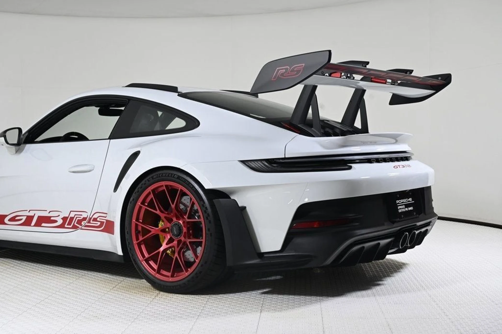 mph031_2118977918_3ebf5e8bfa2d426eac35329424b636ce_d63d2bc43e