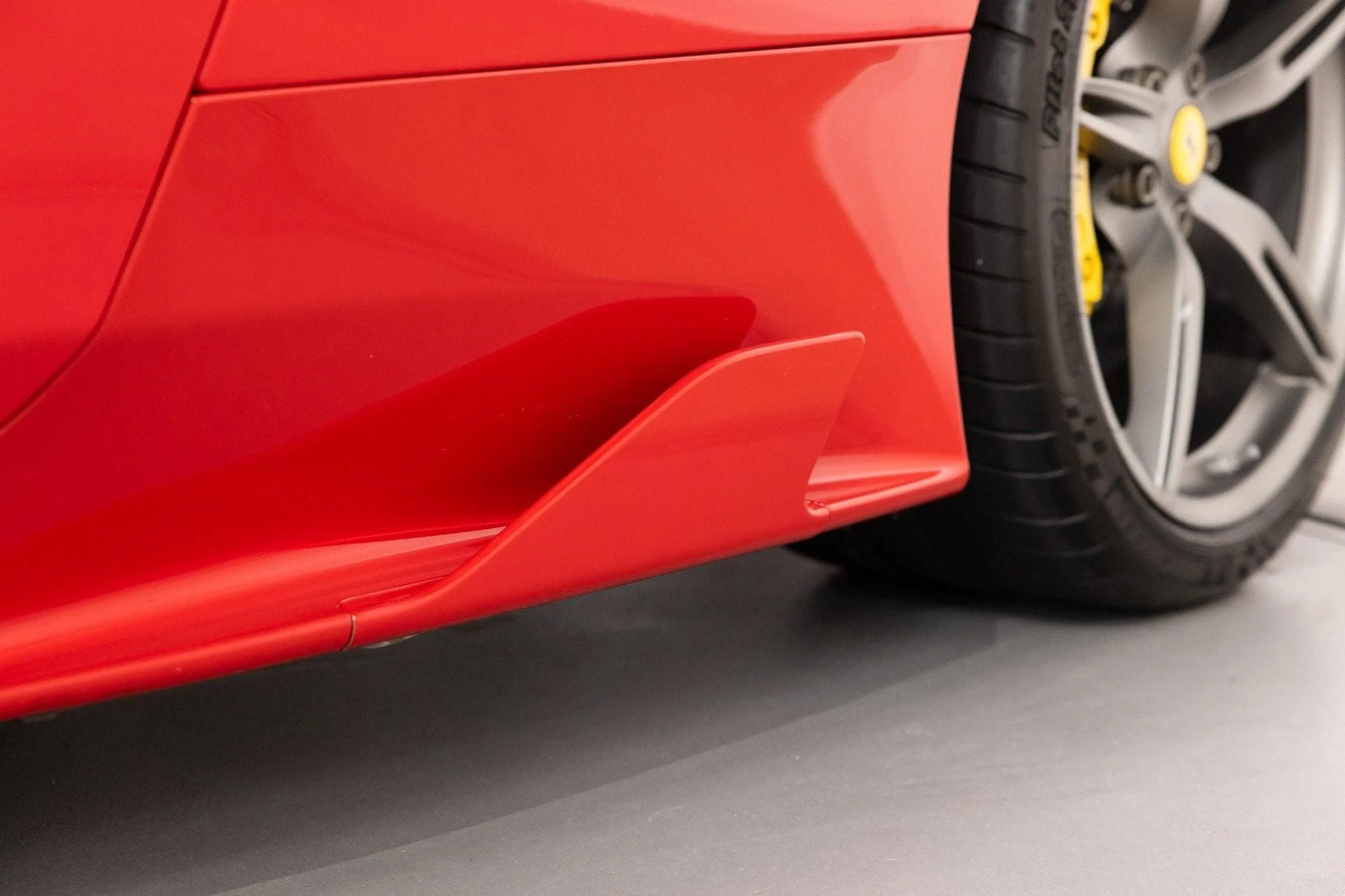 mph031_2120215542_Used_2014_Ferrari_458_Speciale_1786703955_35ea1b3e58