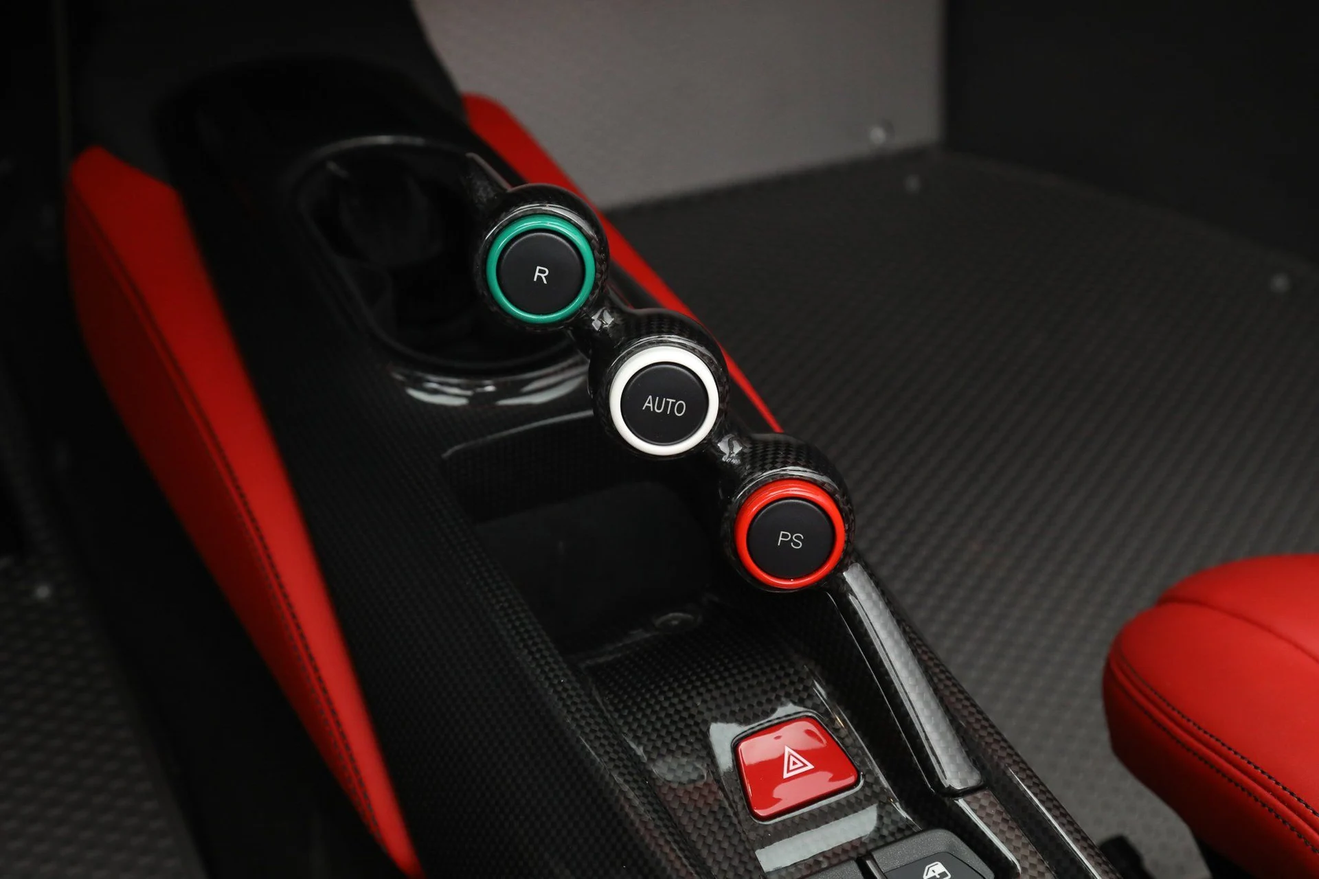 mph031_212053516_bc2b706ddb2524bd4a432feb813889fa_b943d35f9b