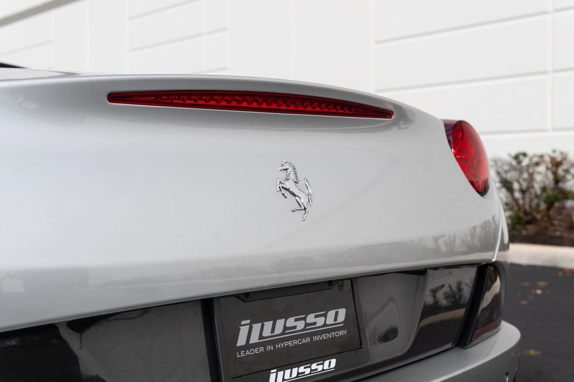 mph031_2120636348_Used_2014_Ferrari_California_1774924910_61fc95eaae