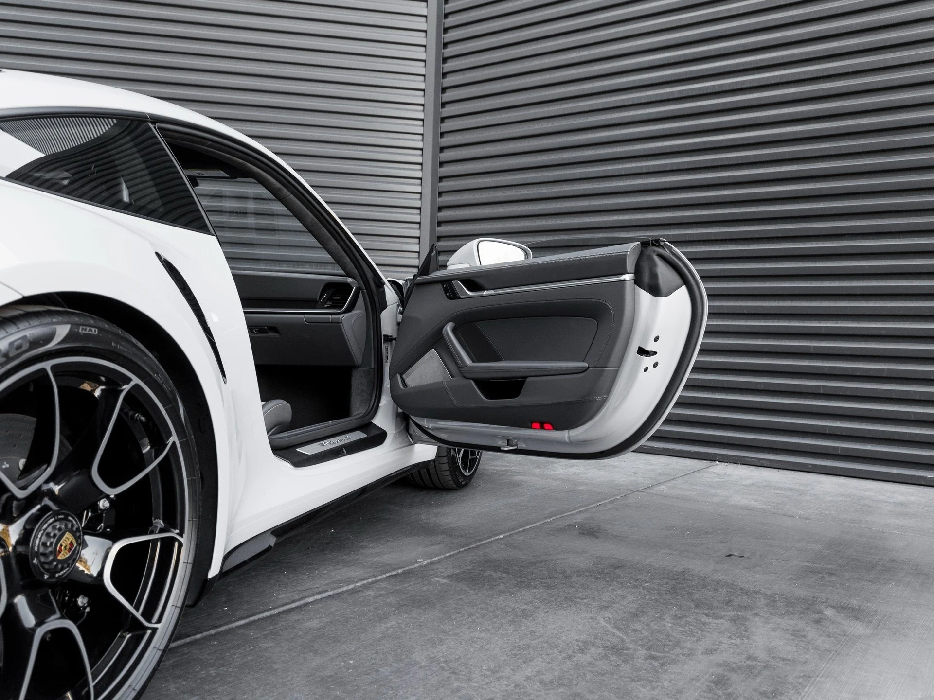 mph031_2124830219_32_7d21100223