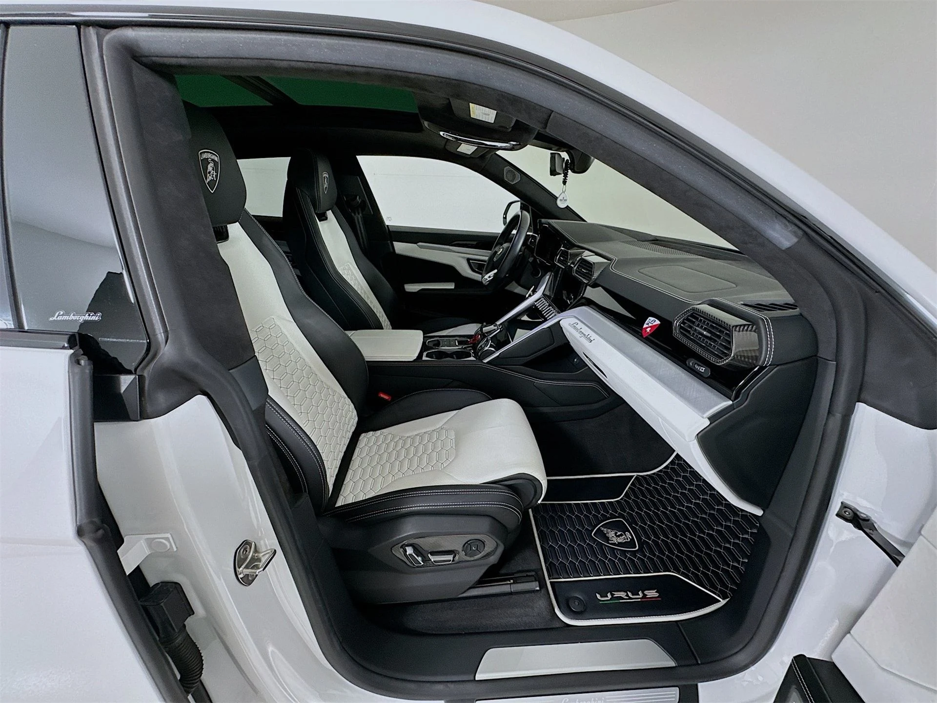 mph031_2136365513_3f5180f7f143abd775bcd993cd8c0bd7x_674f454013