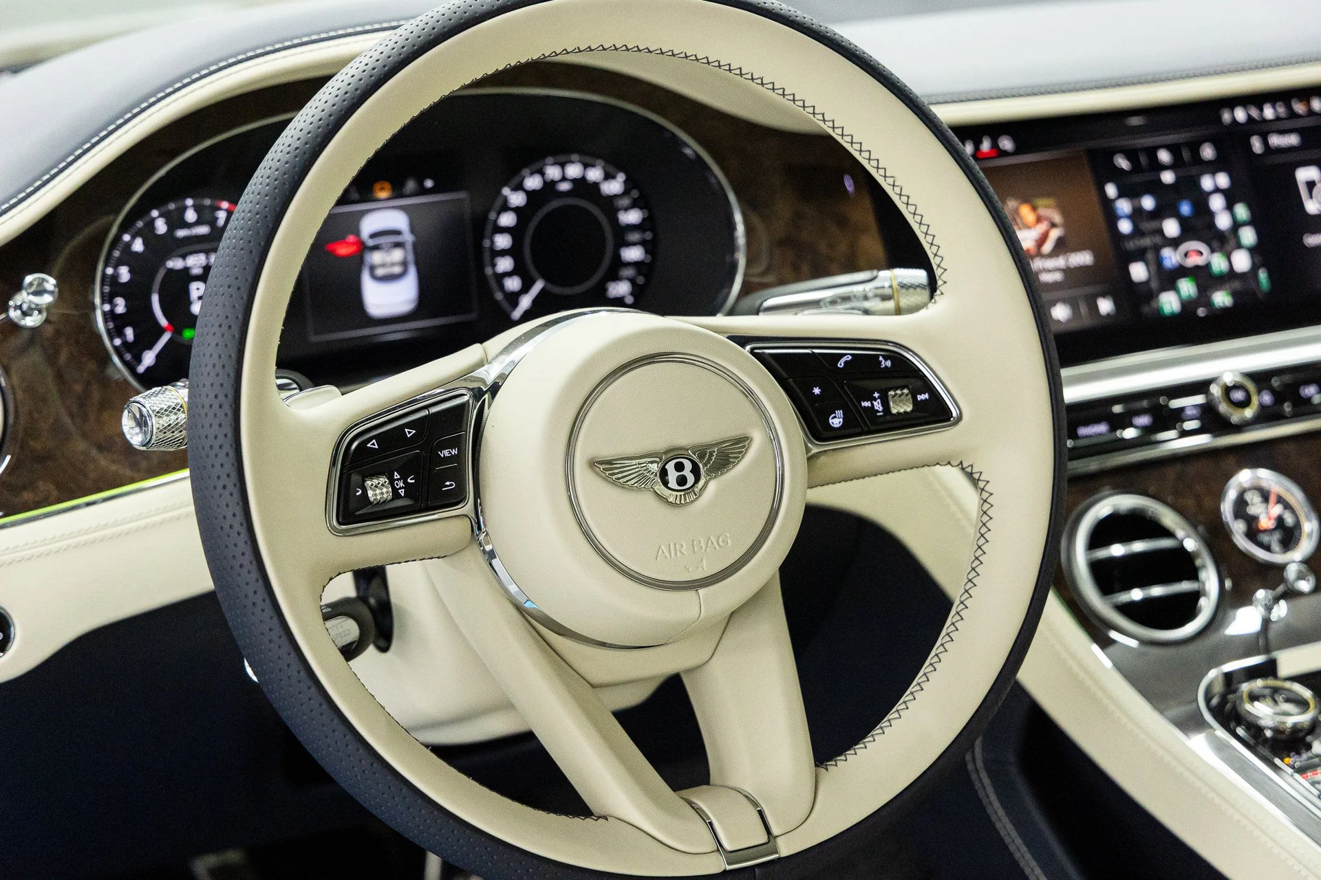 mph031_21371545_064a384dc8da25e14f2be862cec05382x_a83b13e966