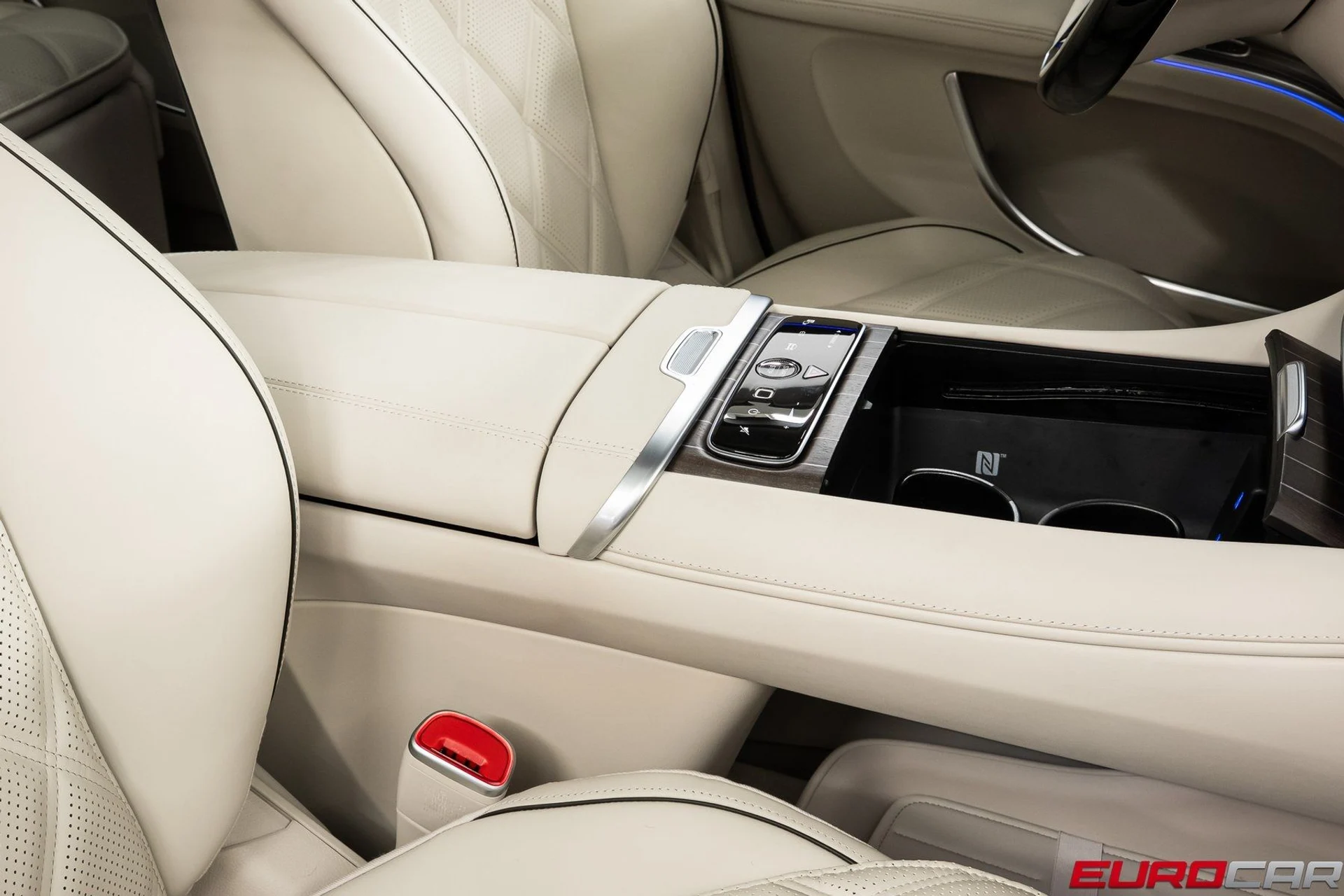 mph031_2148397233_image_32_2a9cf46b9b