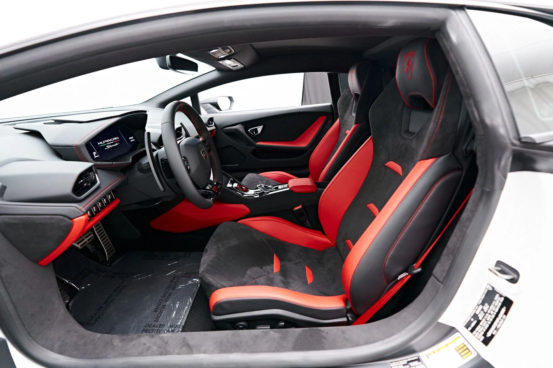 mph031_2155687753_Used_2023_Lamborghini_Huracan_Sterrato_Base_1708481025_f63f7a248f