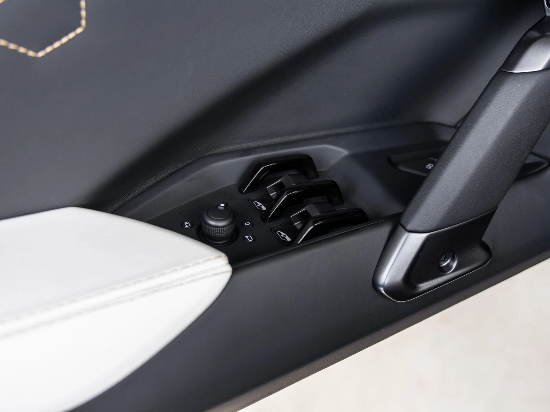 mph031_2156463902_32_d052ff0519