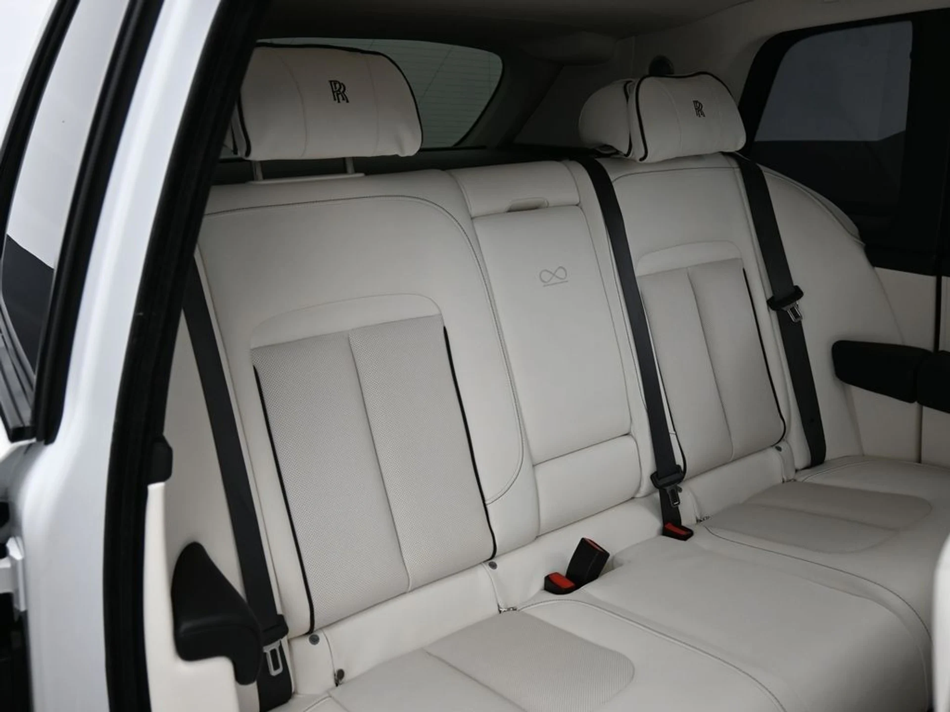 mph031_2159711616_abecb2578b5547b19c5f5505ea12b735_d68ae0fb80