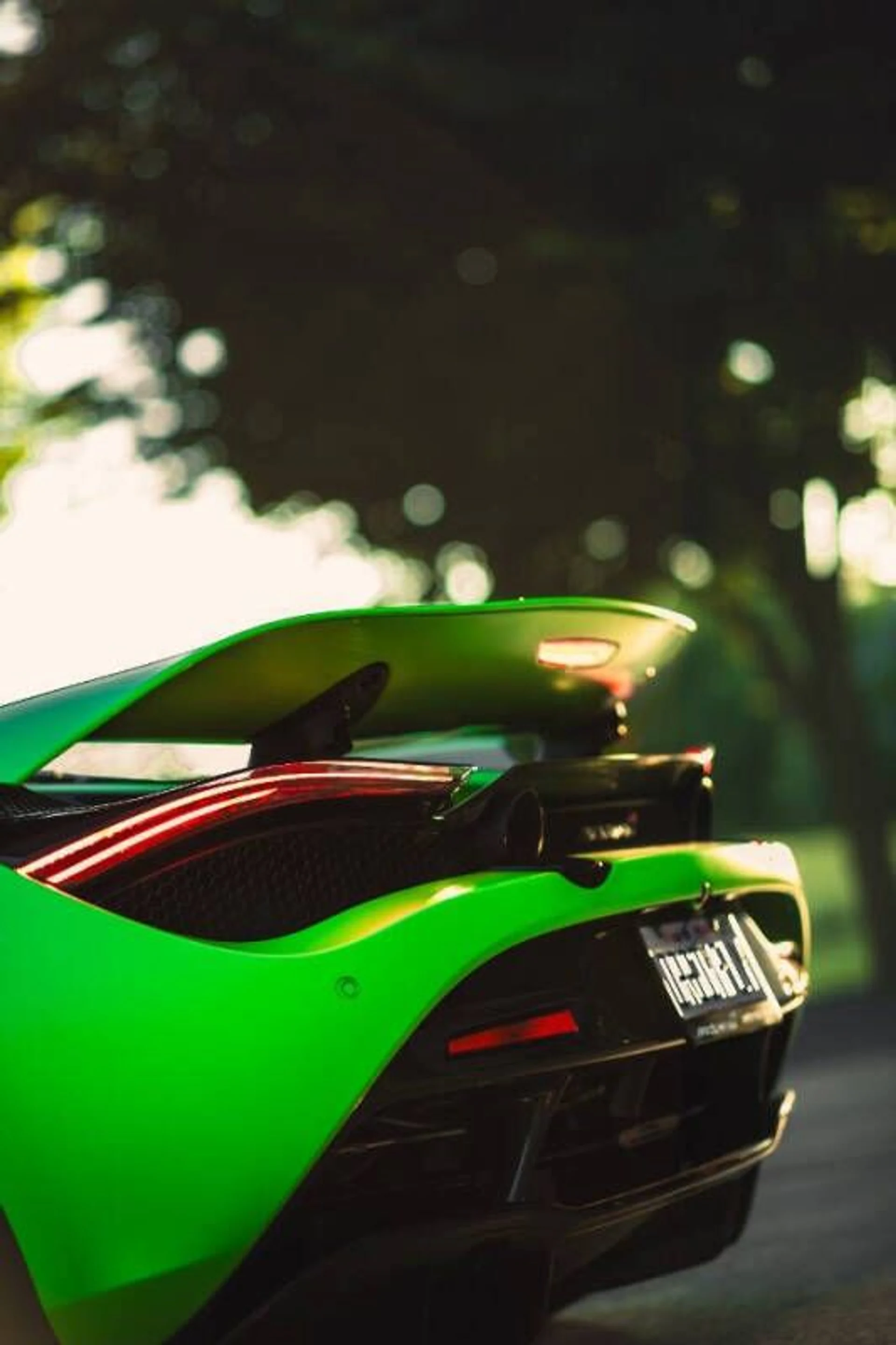mph031_216555801_2018_mclaren_720s_performance_2dr_coupe_e624da402f