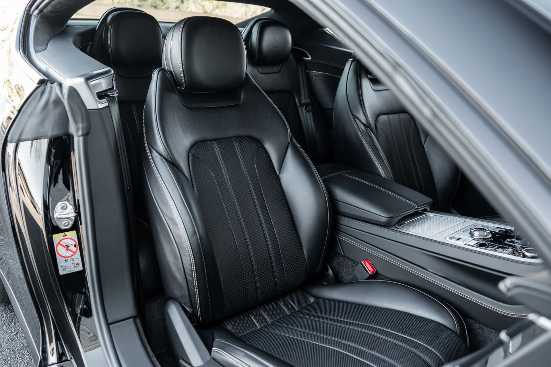 mph031_2171161973_97befee3_b7a7_4c04_a6fe_9b71753fe09b_3f4dd58031