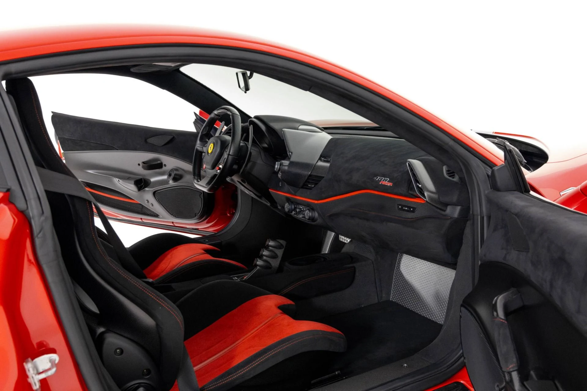 mph031_2181662731_Used_2019_Ferrari_488_Pista_1761352057_d66a1813c6