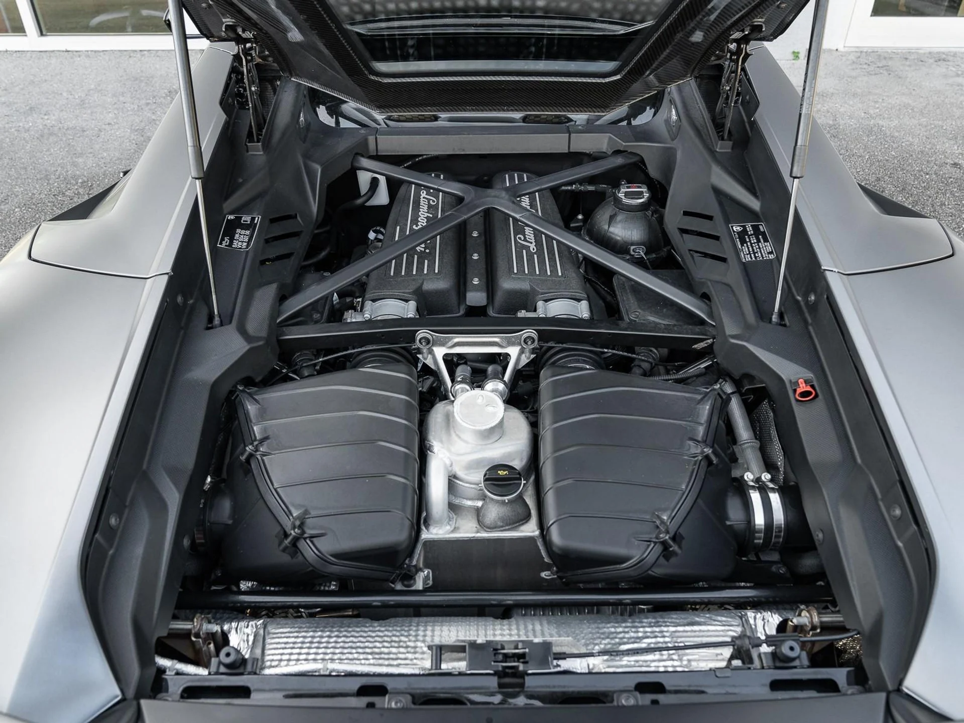 mph031_2185877700_Used_2024_Lamborghini_Huracan_Tecnica_1766091980_64cd3300af