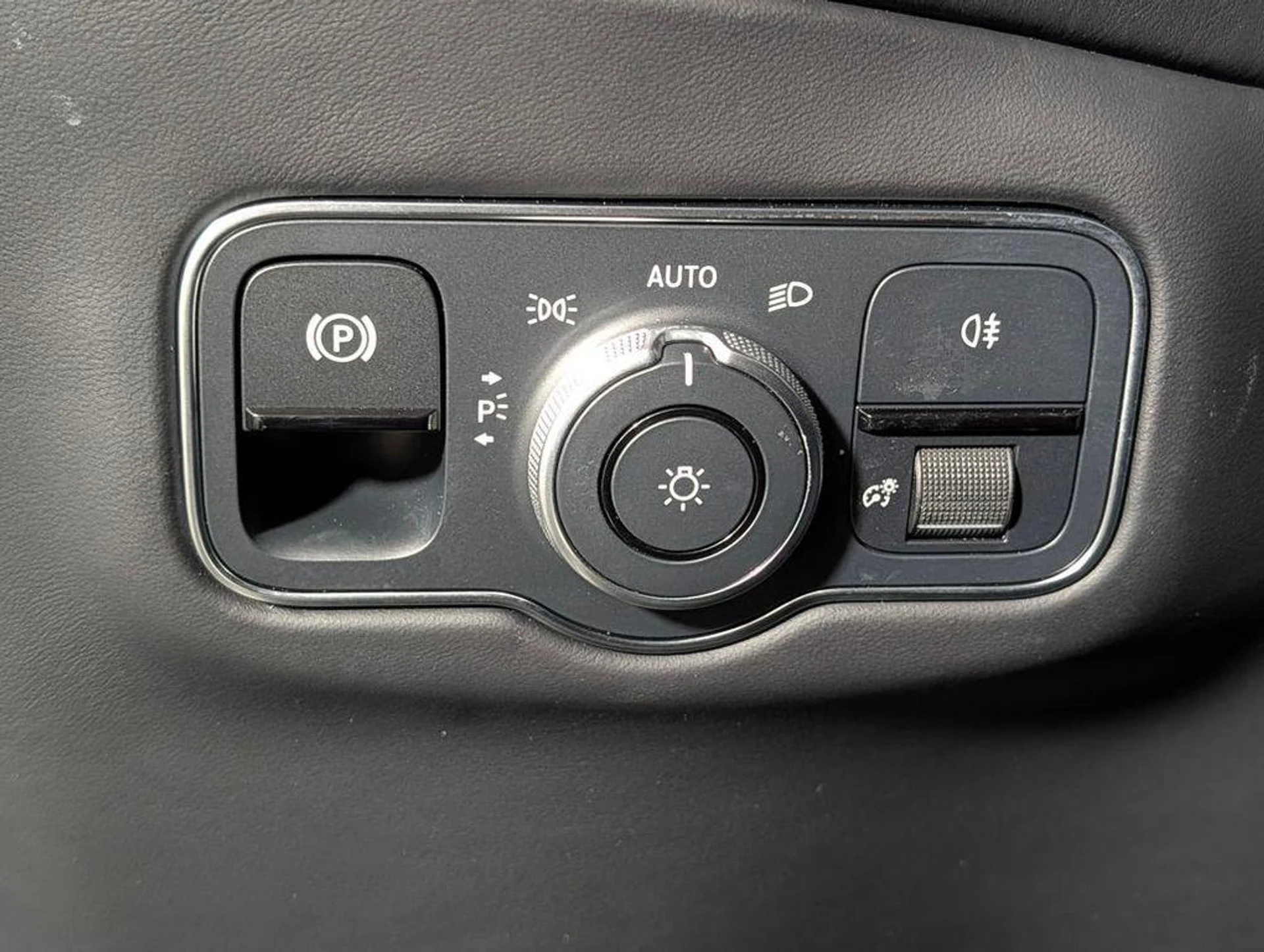 mph031_218688697_Pianeh_Qy33u_EOO_Vp_Qg_H_Al_W1_DQ_a26a217afd