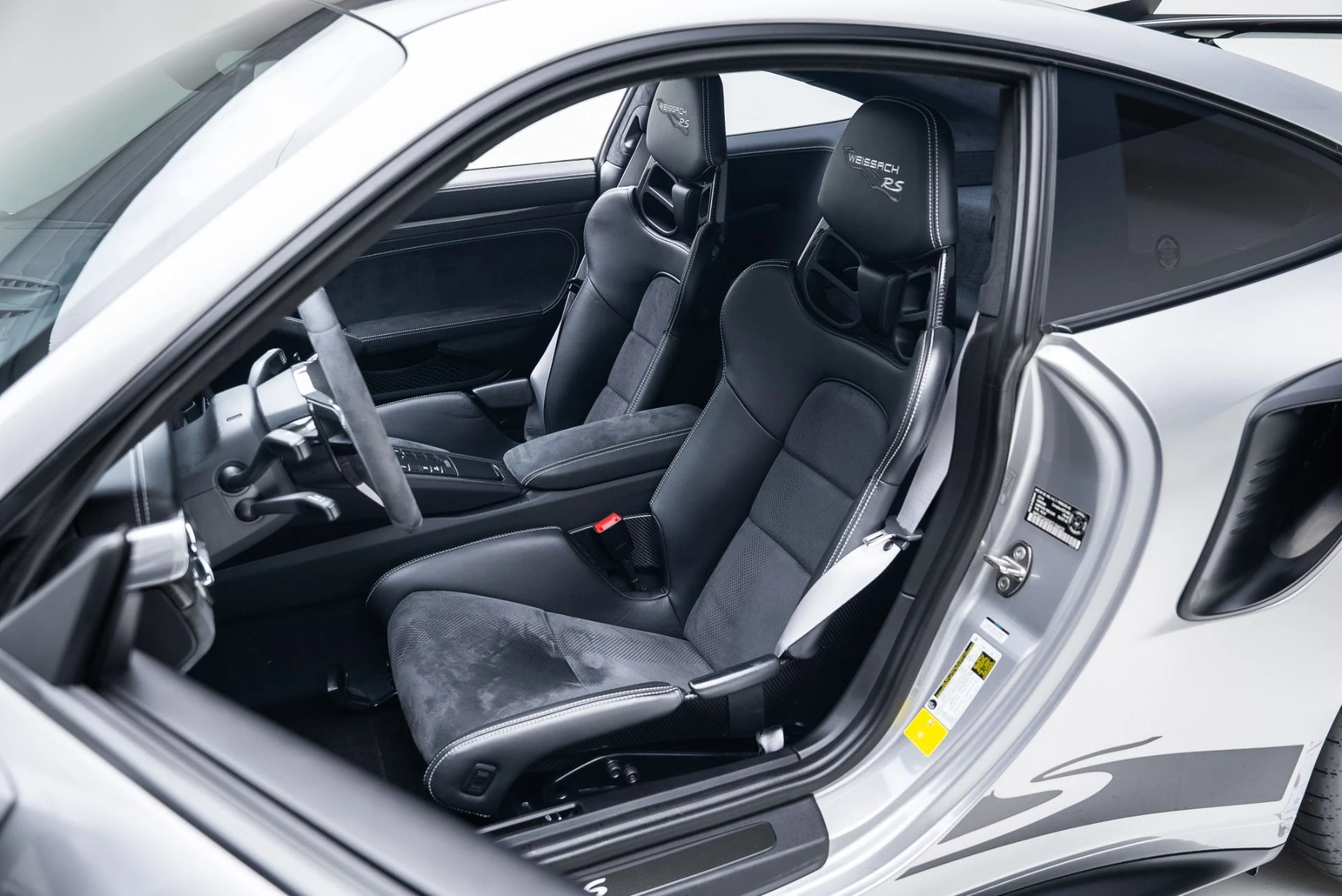 mph031_2187973297_Used_2019_Porsche_911_GT_3_RS_1764709560_fc330ddc14