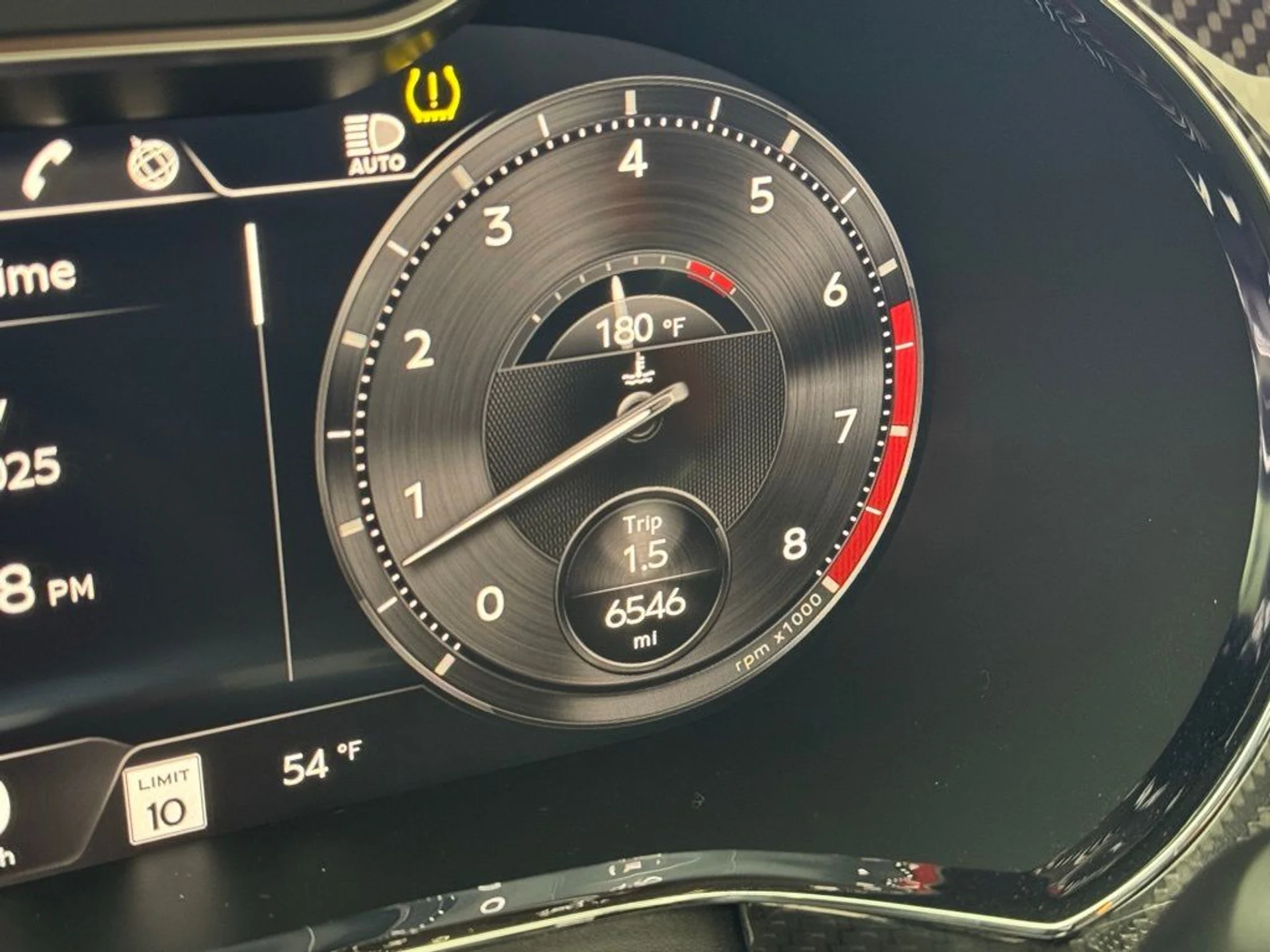 mph031_2189013074_us6uvjxg7120ww8kwab9aqyeumlh_bf5c911cd6