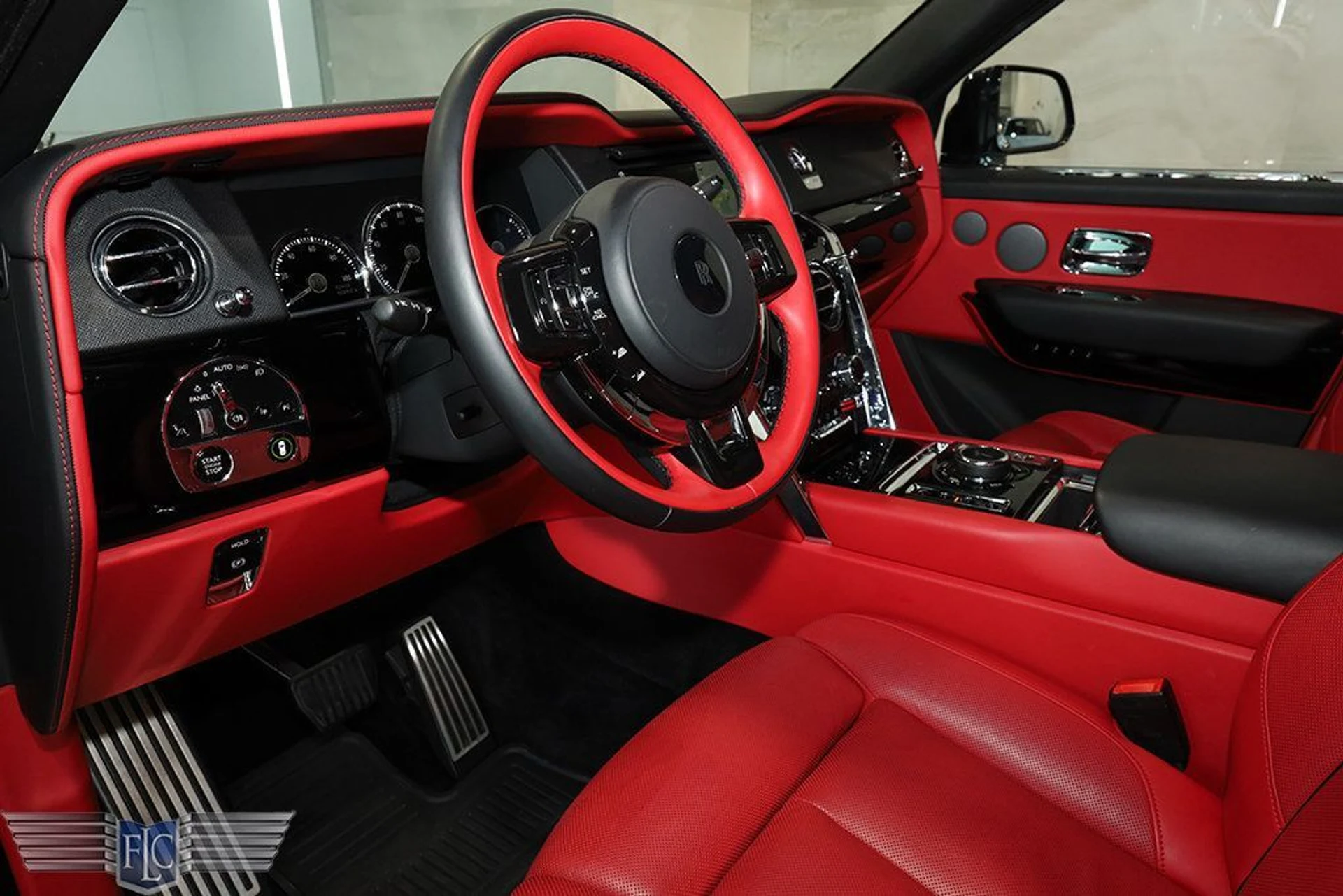 mph031_2200255156_used_2024_rolls_royce_cullinan_sportutility_9689_22979404_32_1024_a14c65647e