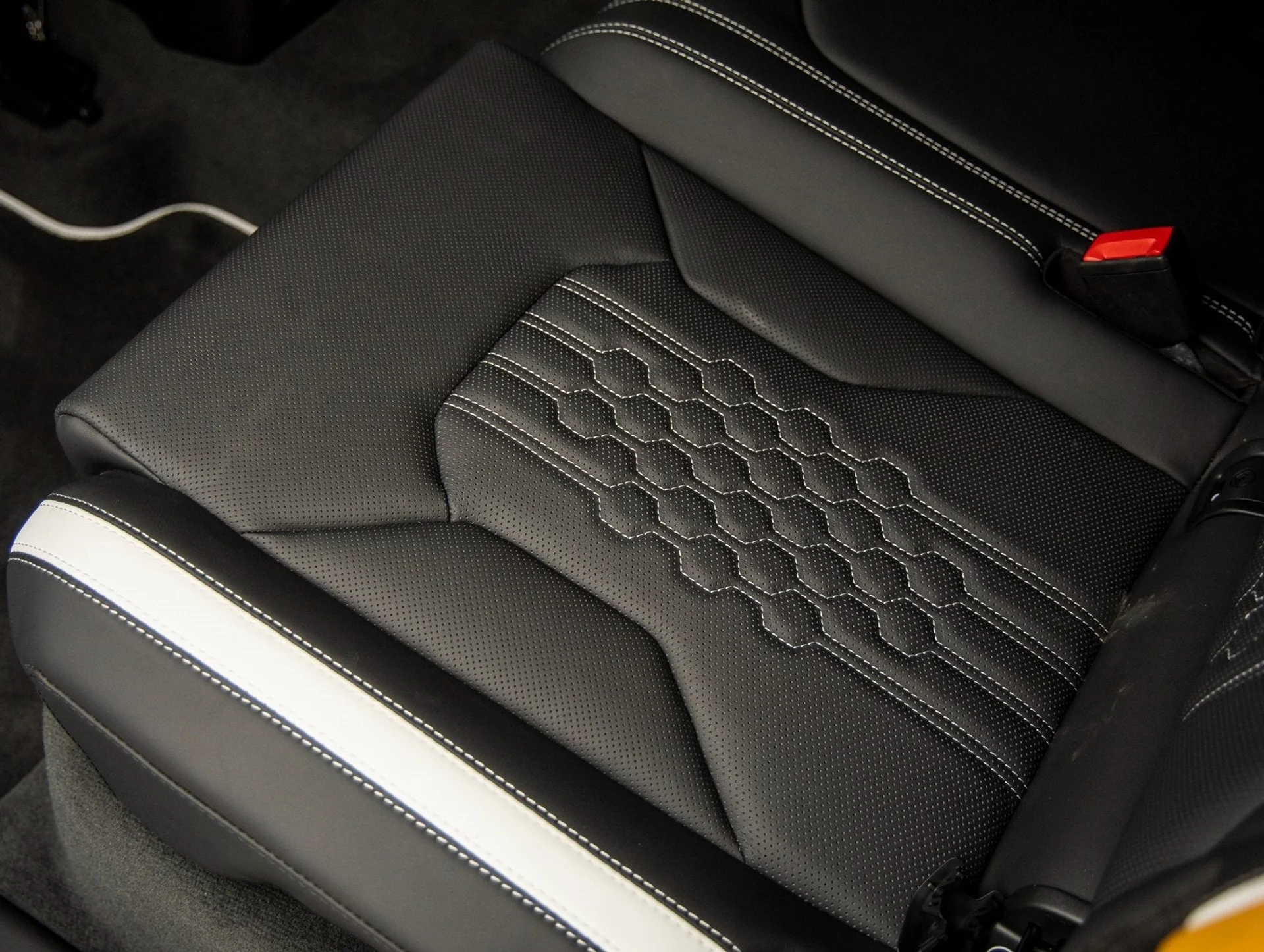 mph031_2200717345_32_7e9543b110