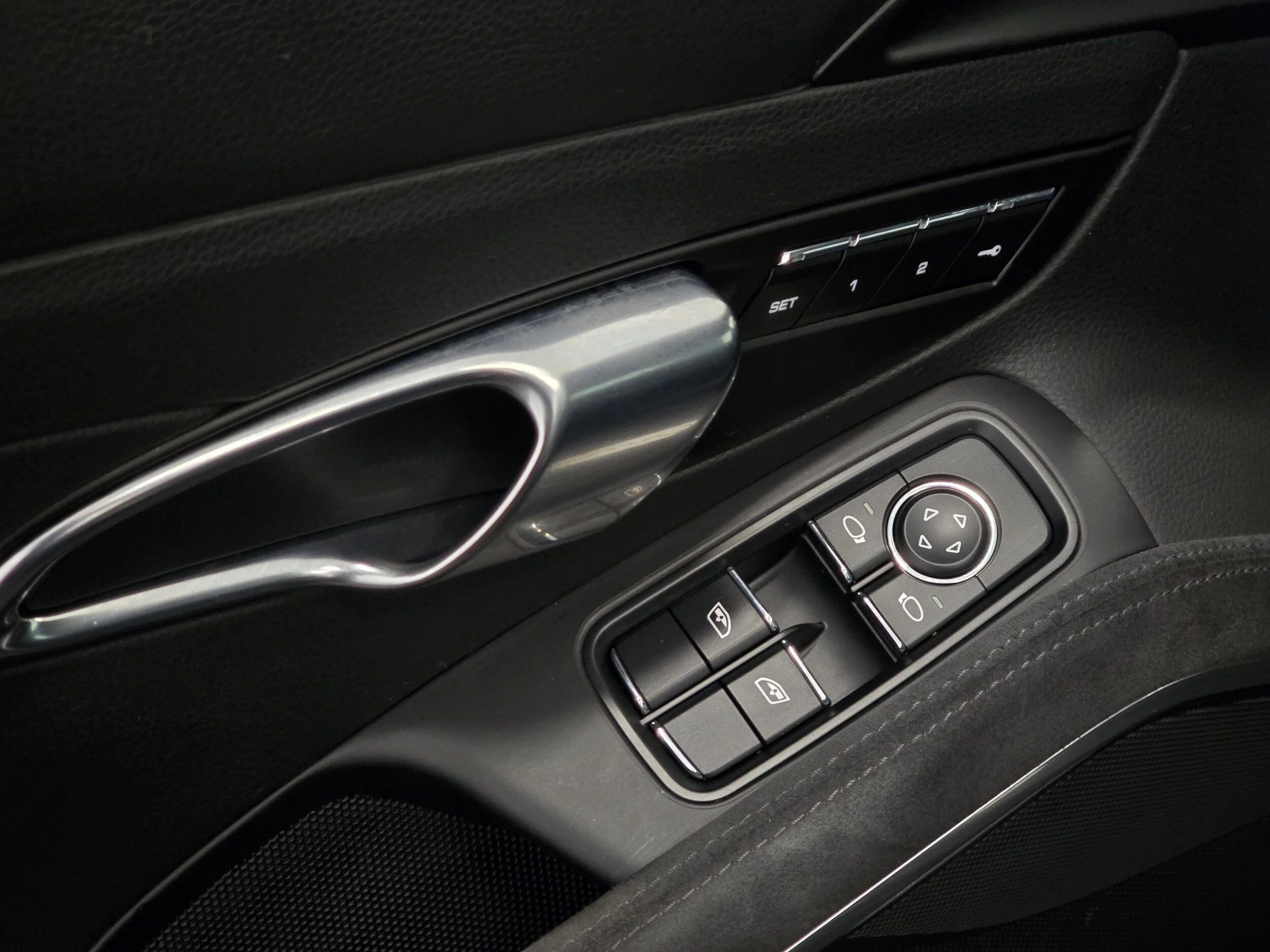 mph031_220679351_6fb3b144331220cfbb999a009c2a3099x_ca0aeedb0f