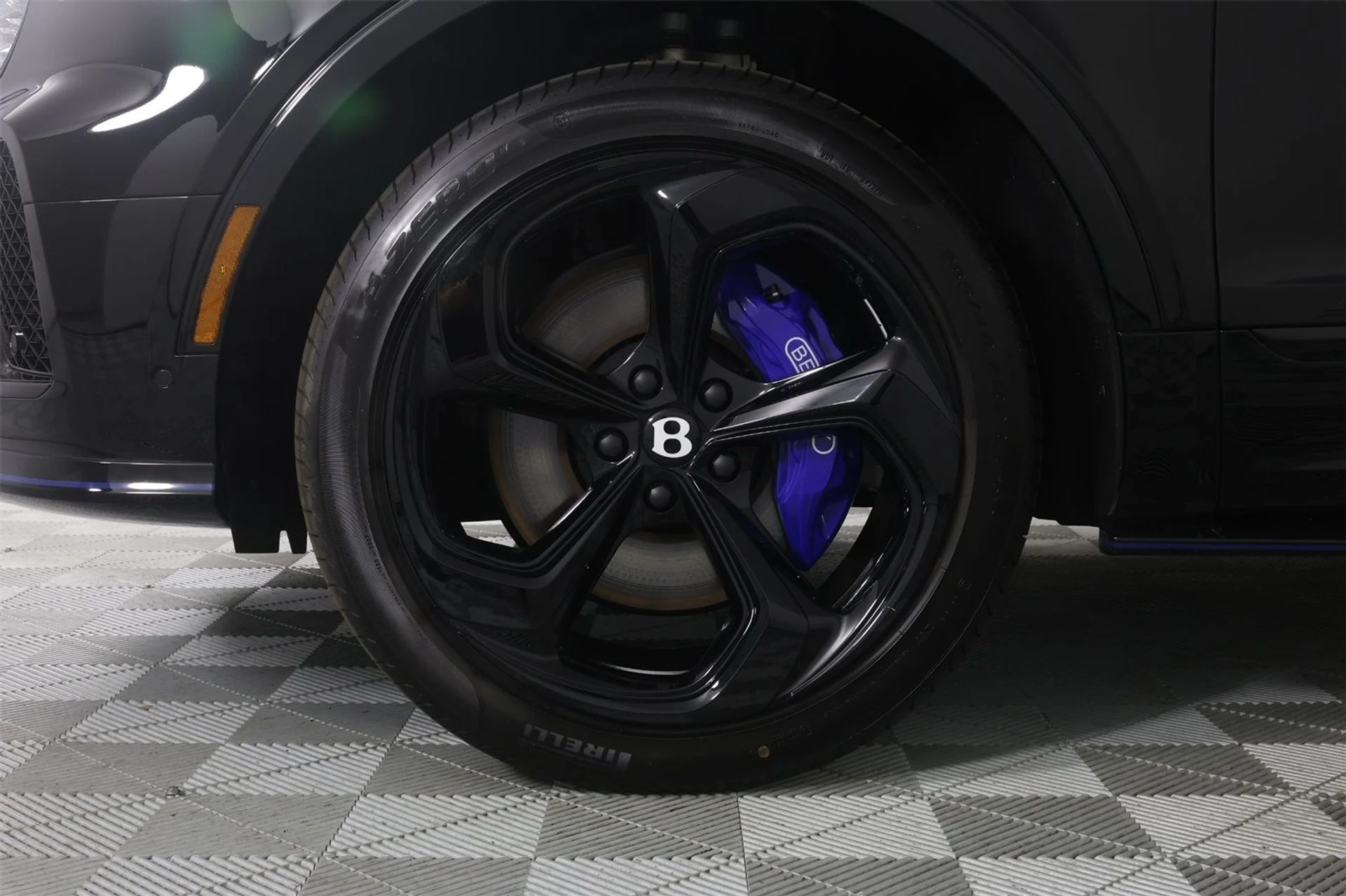 mph031_2219378022_aa732c69f467fa769a48efb7a834f146_8562106402