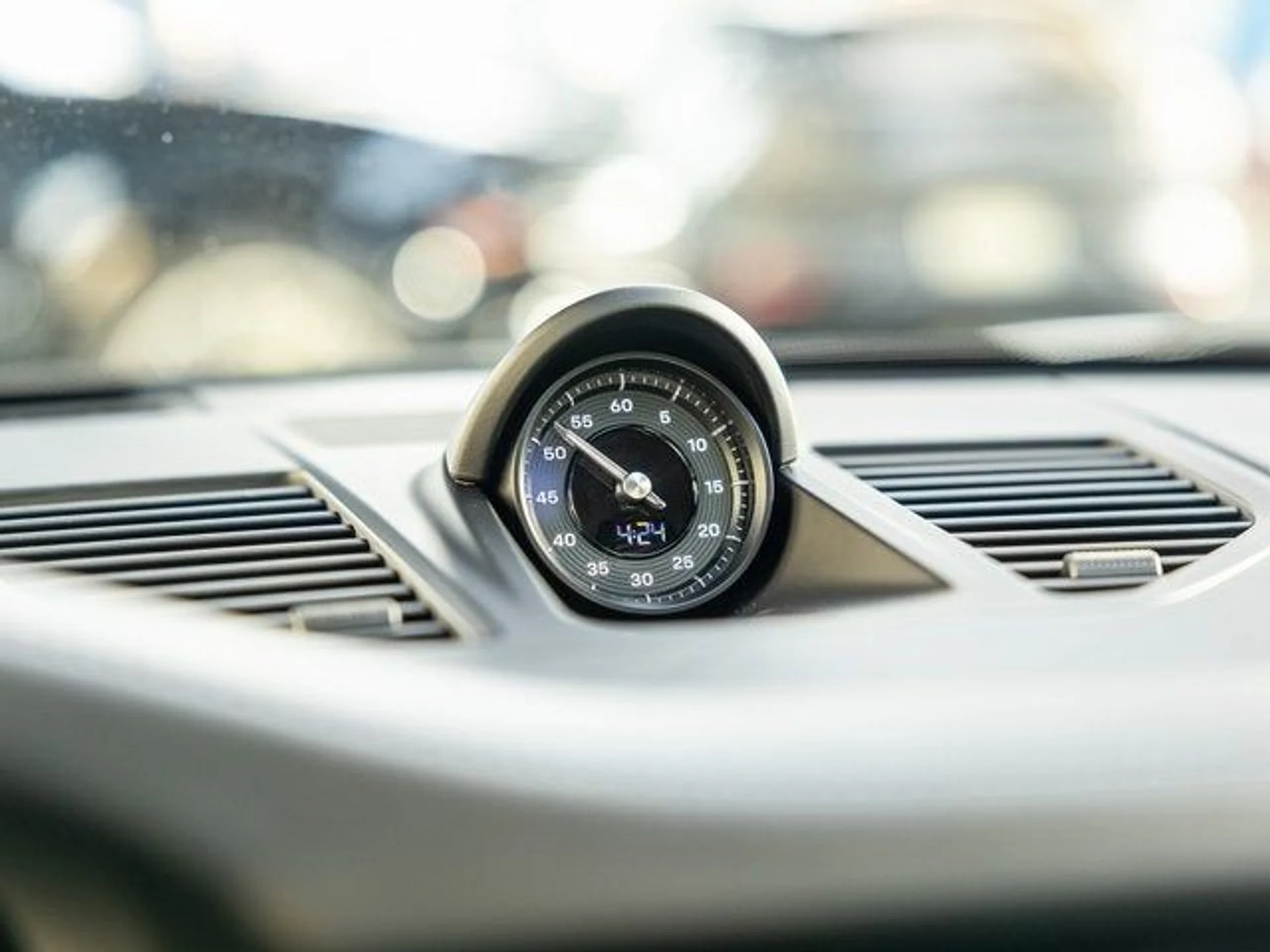 mph031_2231081110_32_0a95b18c9d