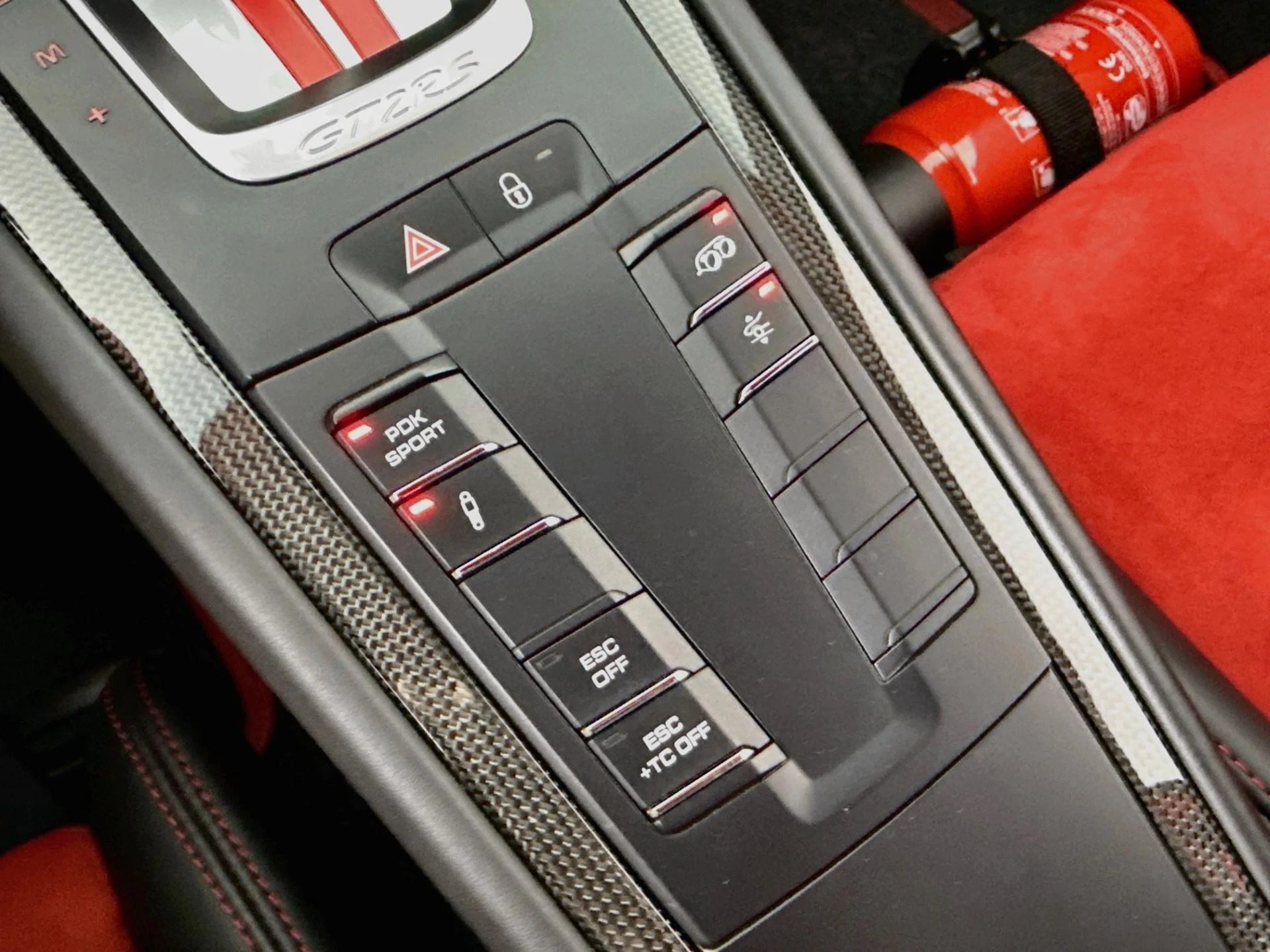 mph031_2246139366_Used_2018_Porsche_911_GT_2_RS_1785871782_133c0b975d