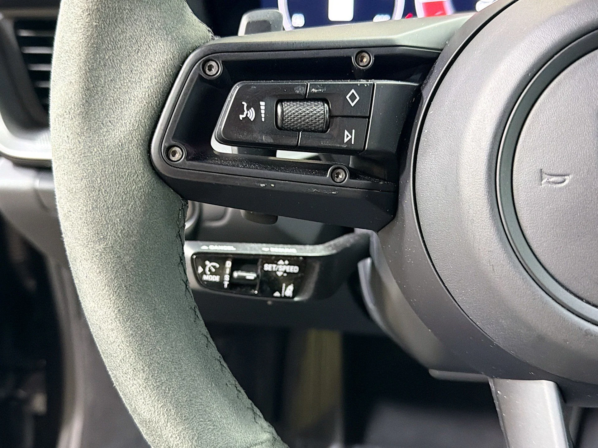 mph031_2259482623_7e6028d666232c26c3adc0b6b22db44c_3127613983