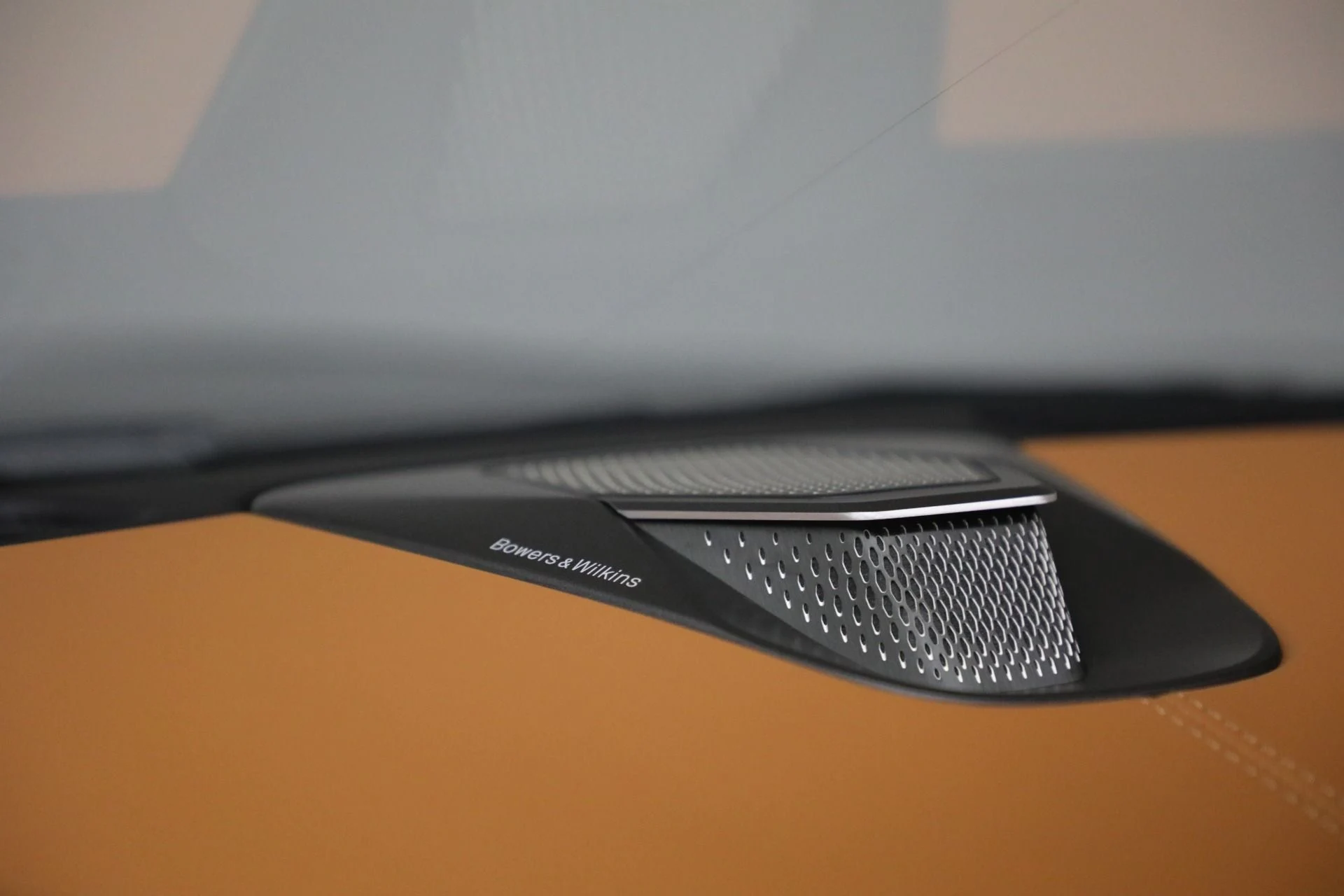 mph031_2263826038_New_2026_Aston_Martin_Vantage_Roadster_1767214554_16b9b59ce6