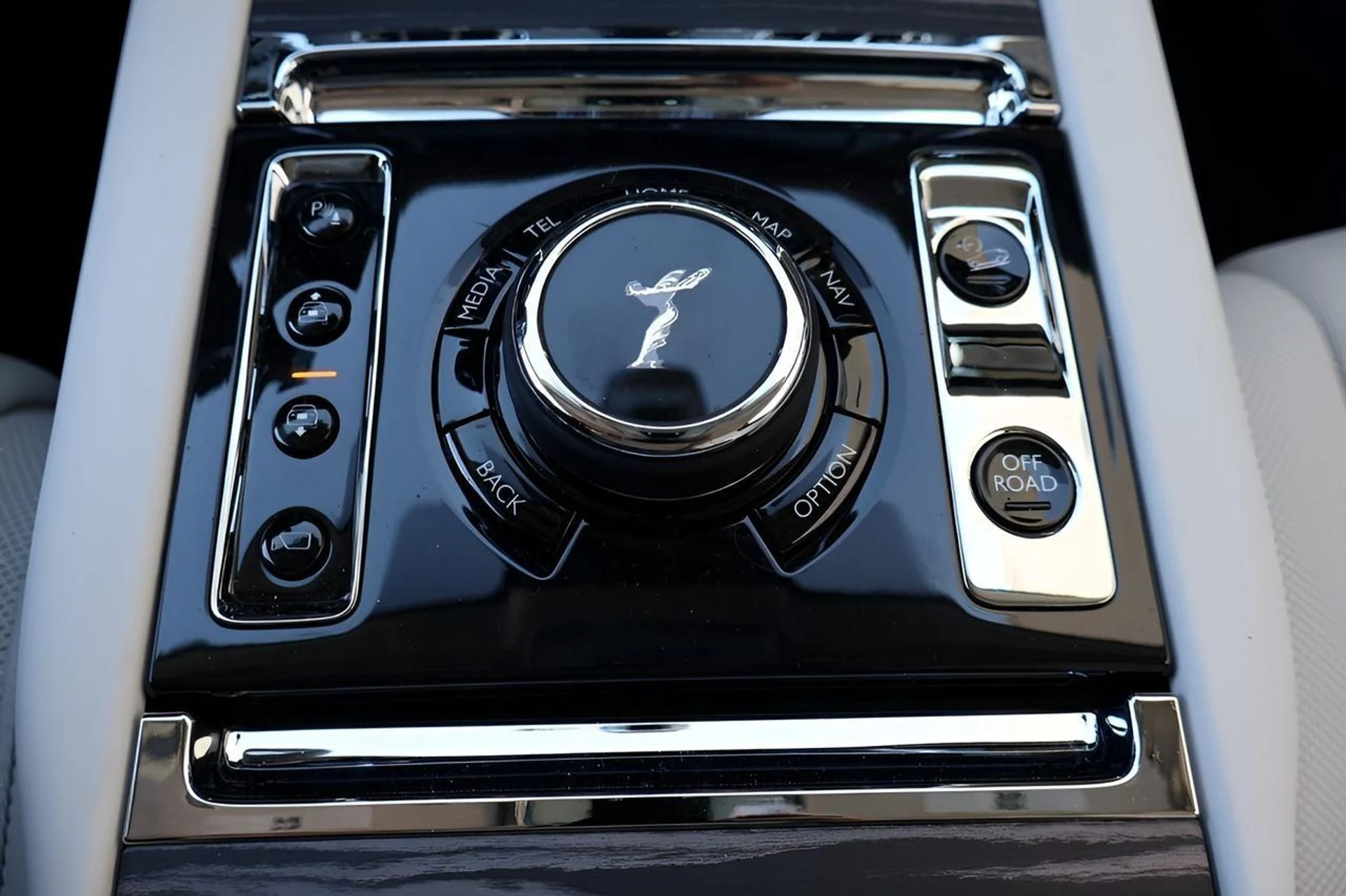 mph031_2277370334_32_85377358ca