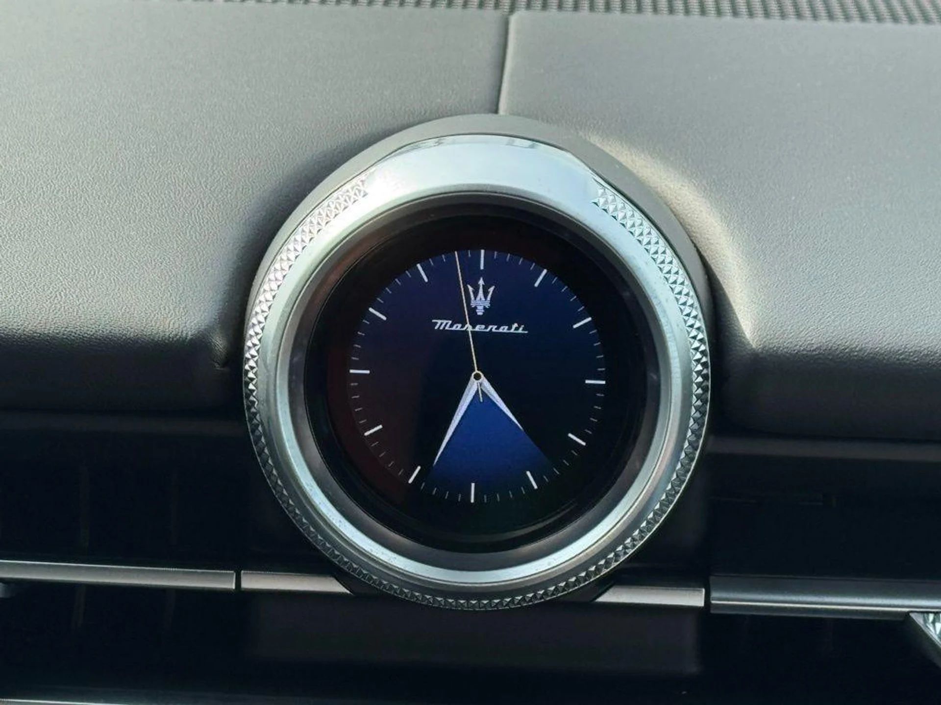 mph031_2279652700_92p0_DG_Izk_T5c_Hnk_U_Gv3sm_U_Jc_X_Cs_a85996184a