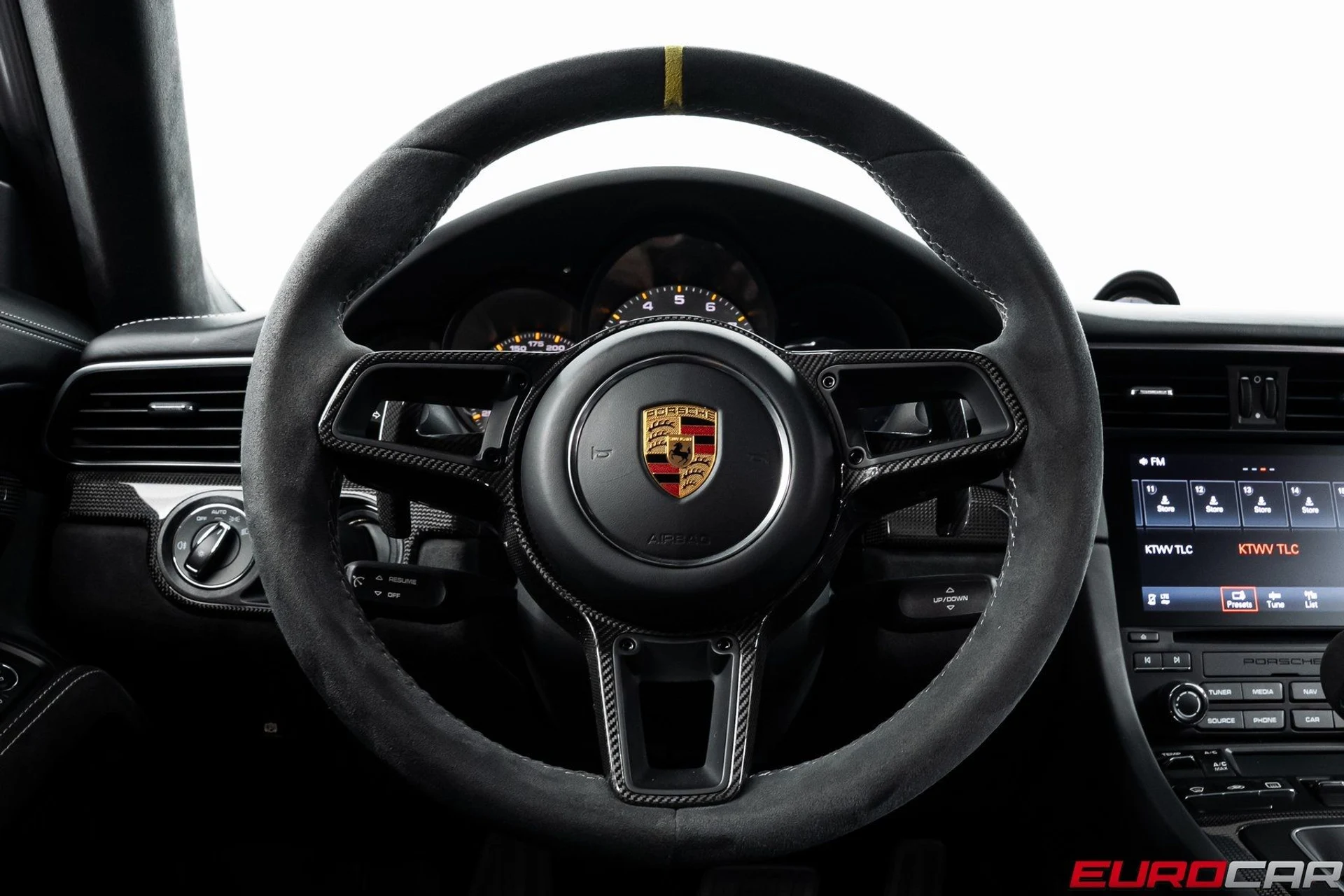 mph031_2287437742_image_32_49850c45f3